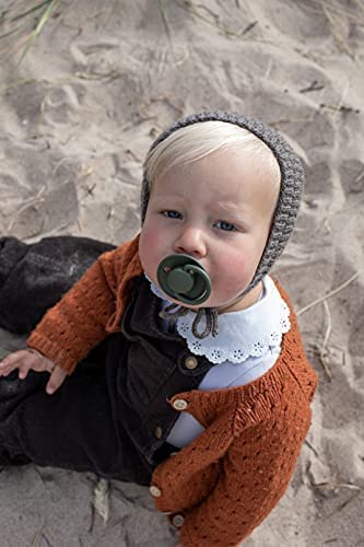 BIBS De Lux Baby Pacifier 2-Pack | Made in Denmark | BPA Free Dummy Soother, Round Nipple. Natural Rubber Latex, Size 2 (6-18 Months), Vanilla/Dark Oak