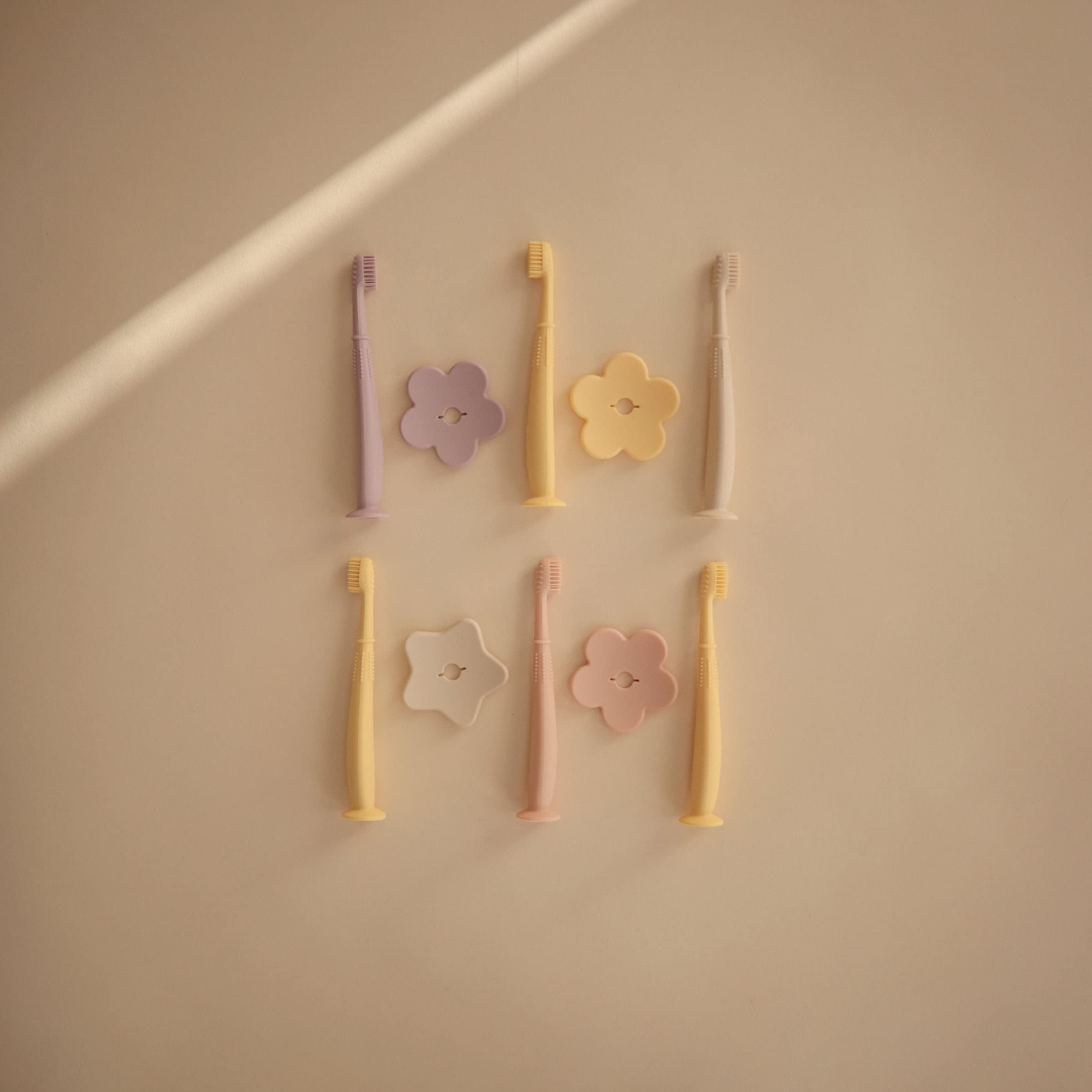 mushie Flower Toddler Training Toothbrush (Soft Lilac)