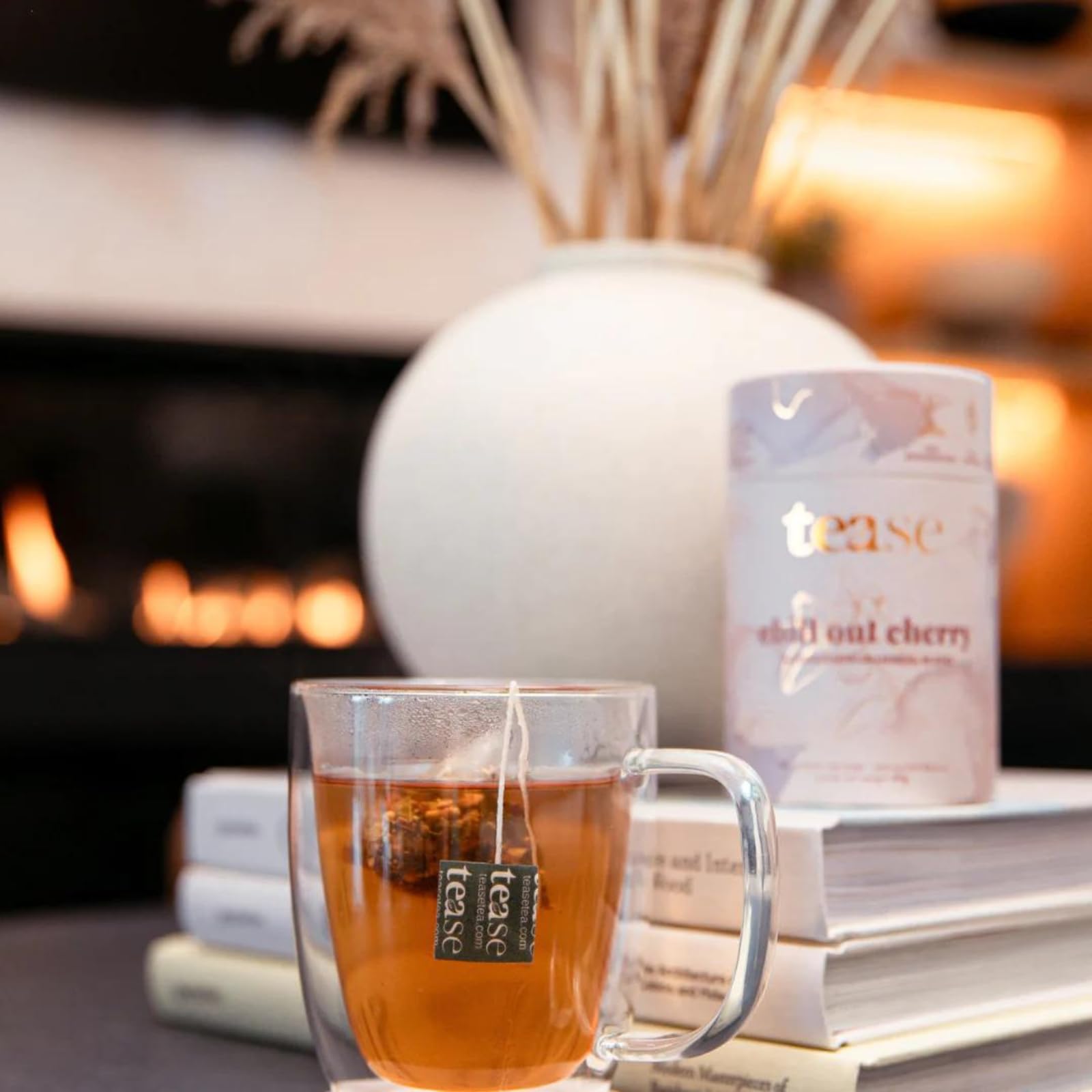 Tease Tea Organic Tea Tube Gift Set | 15 Piece Botanical Pyramid Tea Bag Infuser Sachets Loose Leaf Support Citrusy Blend with Rooibos, Peppermint, Valerian Root Caffeine Free 37g (Golden Slumbers)