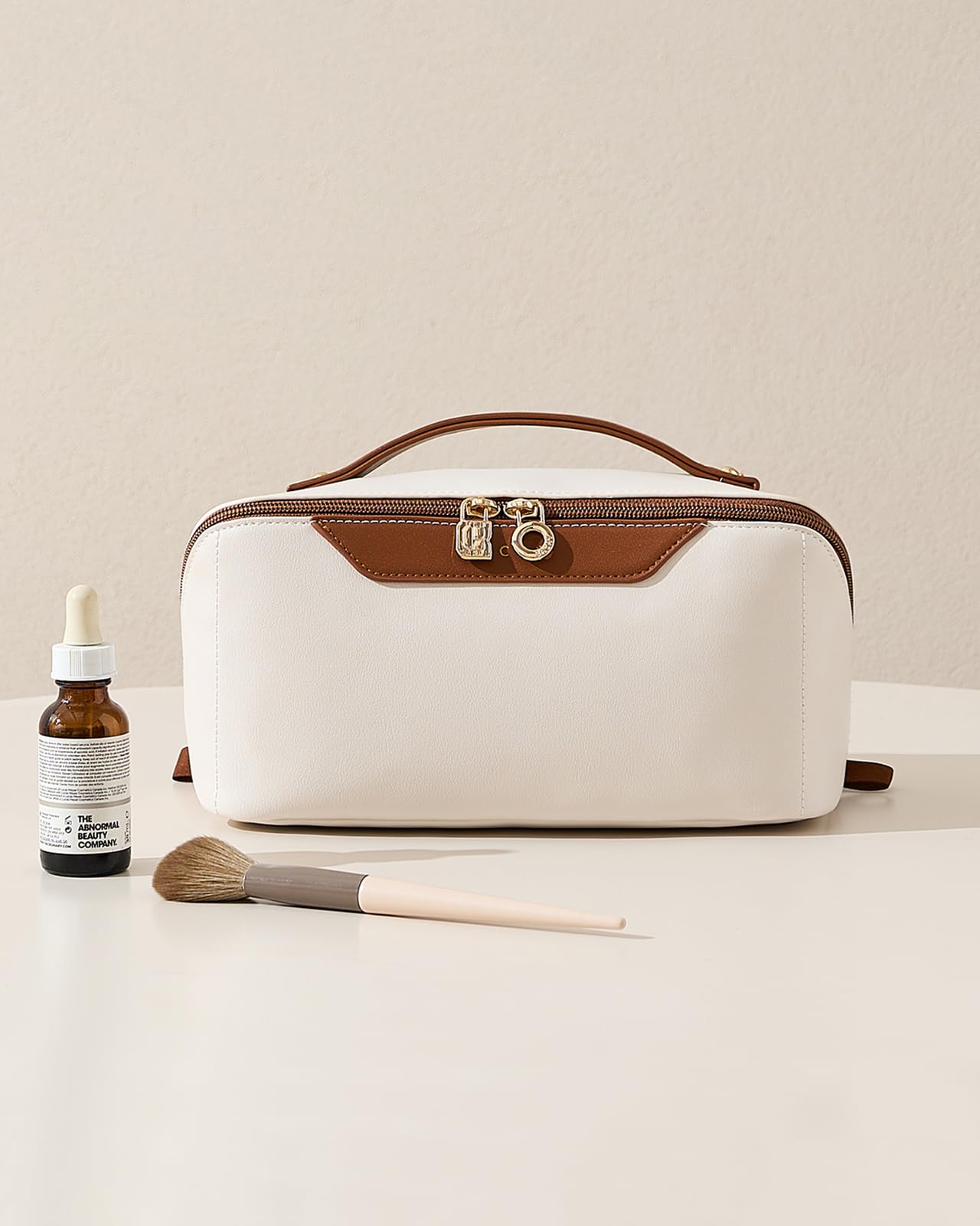 EACHY Travel Makeup Bag,Large Capacity Cosmetic Bags for Women,Waterproof Portable Pouch Open Flat Toiletry Bag Make up Organizer with Divider and Handle