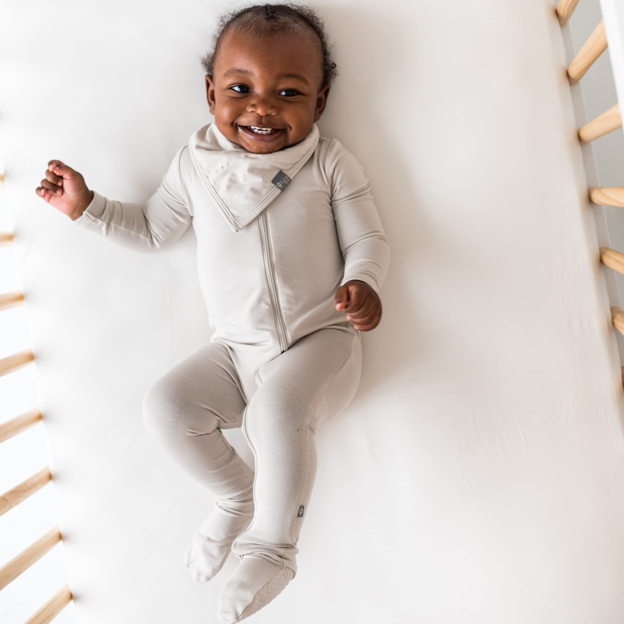 KYTE BABY Unisex Zipper Closure Footies, Rayon Made From Bamboo, 0-24 Months