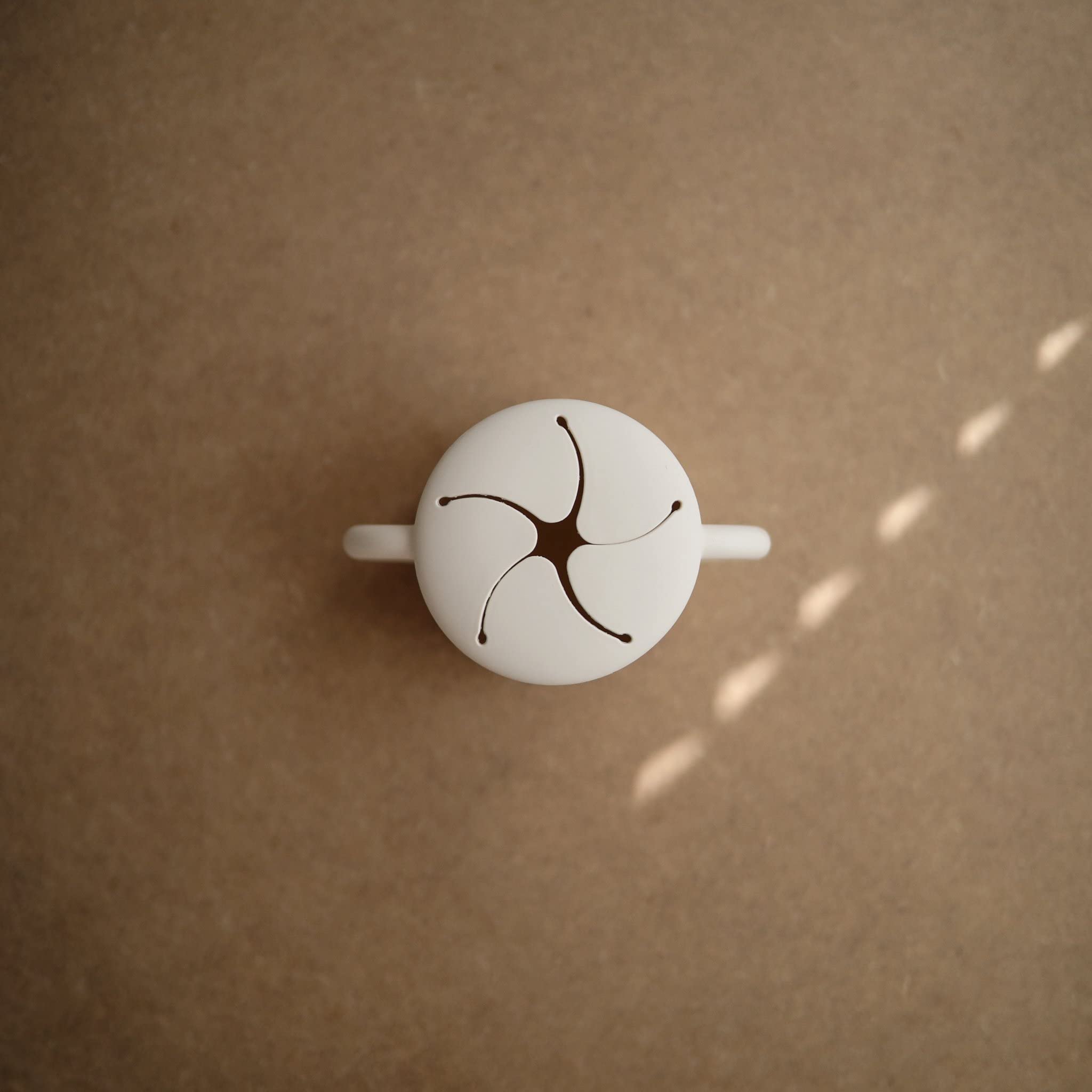 mushie Silicone Snack Cup | Spill Proof Food Container for Toddler and Baby (Cambridge Blue)