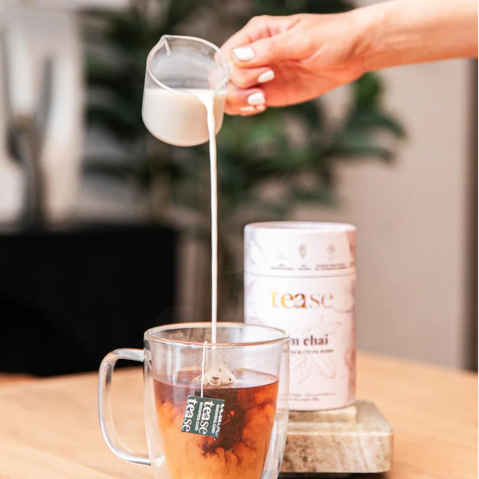 Tease Tea Organic Tea Tube Gift Set | 15 Piece Botanical Pyramid Tea Bag Infuser Sachets Loose Leaf Support Citrusy Blend with Rooibos, Peppermint, Valerian Root Caffeine Free 37g (Golden Slumbers)