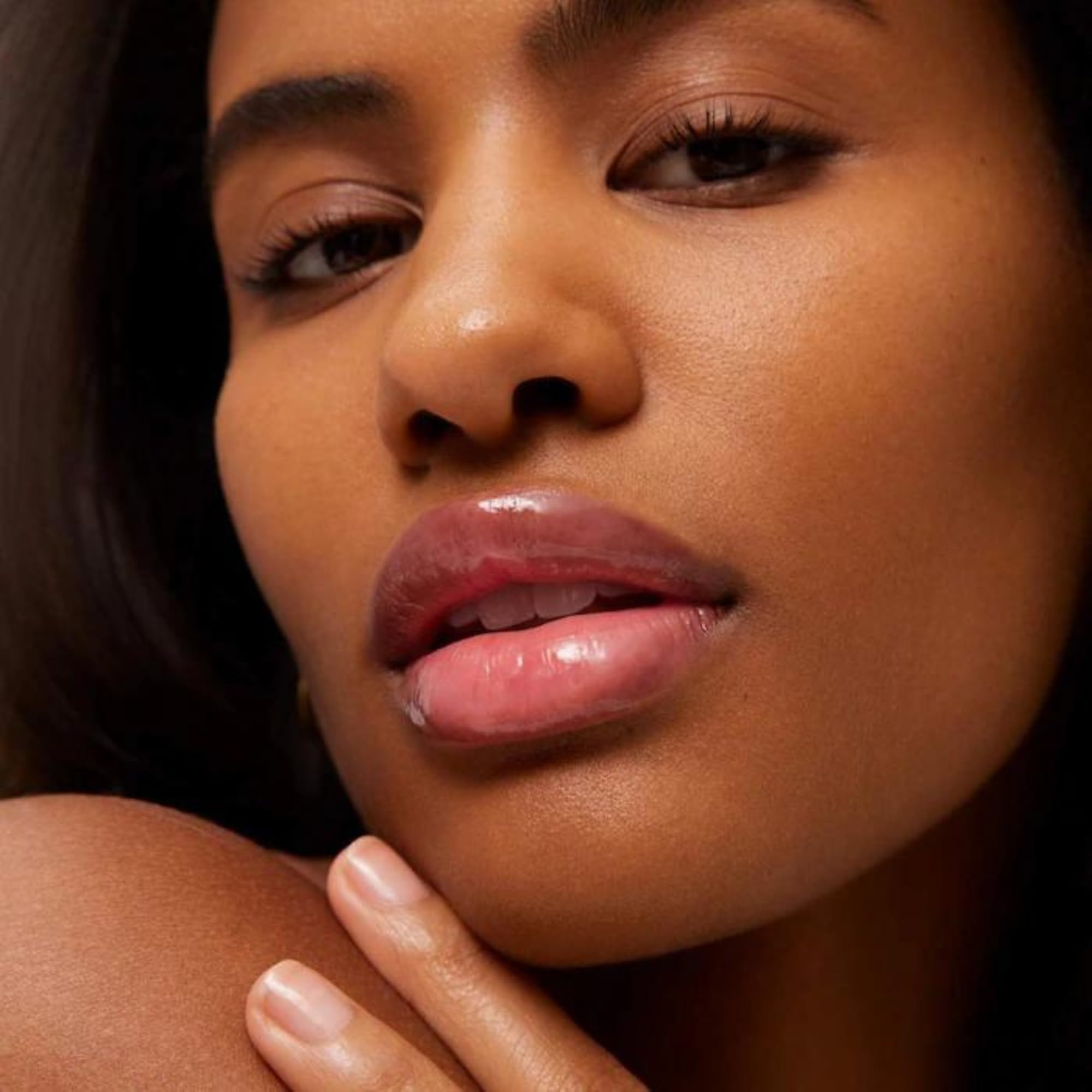 Summer Fridays Lip Butter Balm - Conditioning Lip Mask and Lip Balm for Instant Moisture, Shine and Hydration - Sheer-Tinted, Soothing Lip Care - Vanilla Beige (.5 Oz)