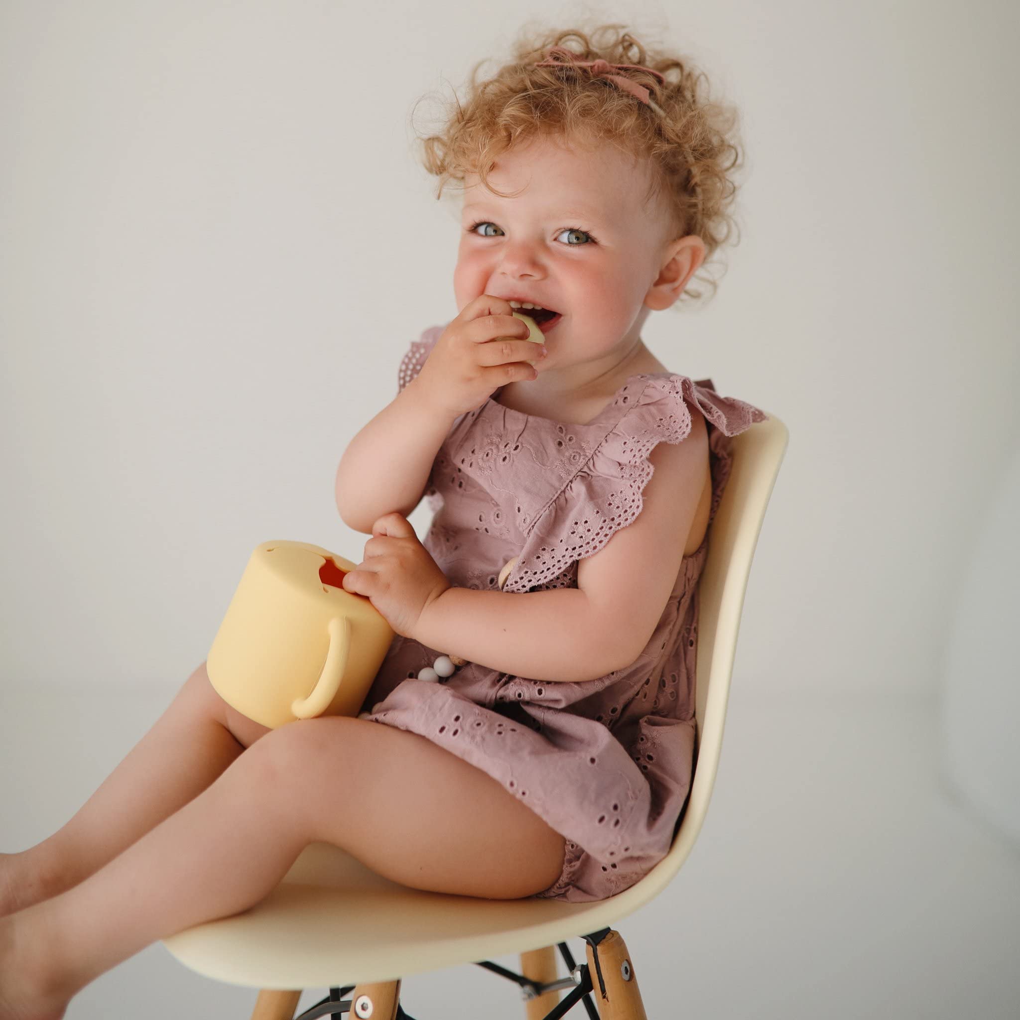 mushie Silicone Snack Cup | Spill Proof Food Container for Toddler and Baby (Cambridge Blue)