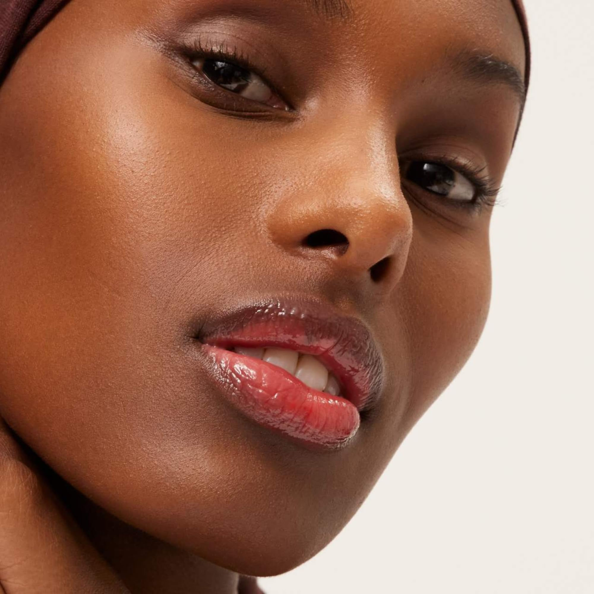 Summer Fridays Lip Butter Balm - Conditioning Lip Mask and Lip Balm for Instant Moisture, Shine and Hydration - Sheer-Tinted, Soothing Lip Care - Vanilla Beige (.5 Oz)