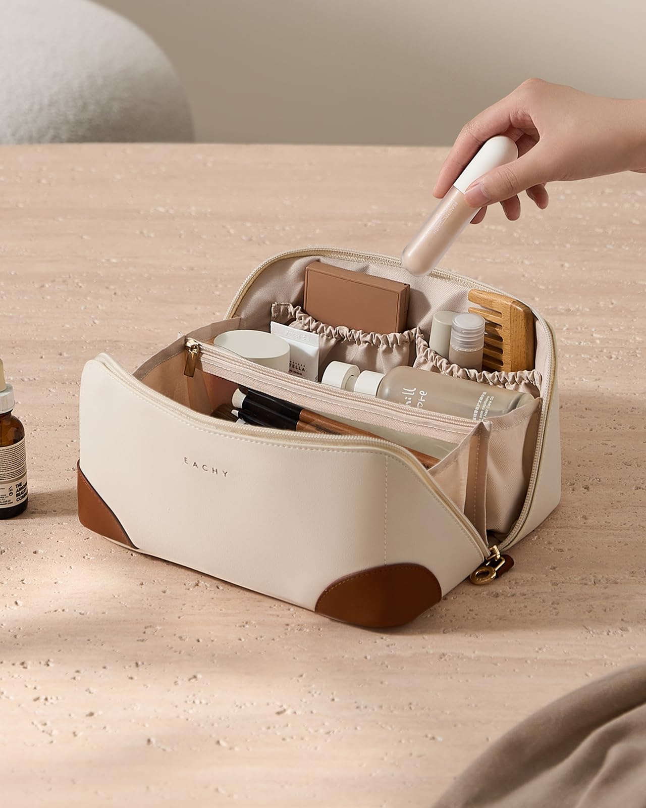 EACHY Travel Makeup Bag,Large Capacity Cosmetic Bags for Women,Waterproof Portable Pouch Open Flat Toiletry Bag Make up Organizer with Divider and Handle