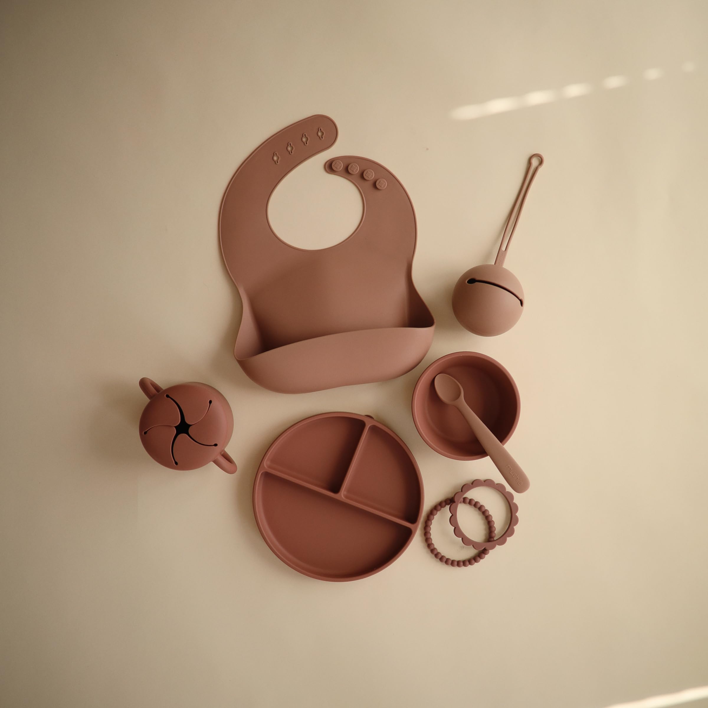 mushie Silicone Suction Plate | BPA-Free Non-Slip Design (Ivory)