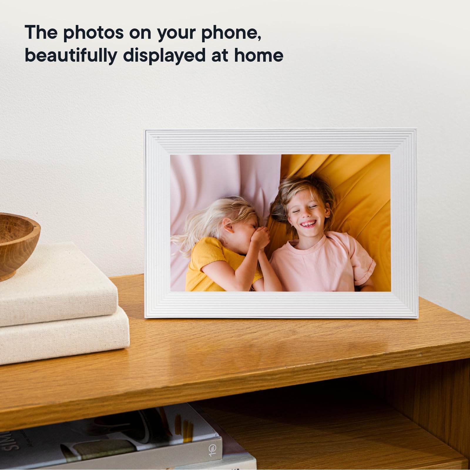 Aura Digital Picture Frame - 10.1" HD Mat Display | Wirecutter&