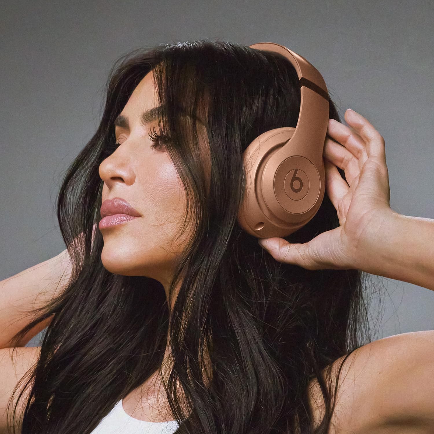 Beats Studio Pro - Wireless Bluetooth Noise Cancelling Headphones - Personalized Spatial Audio, USB-C Lossless Audio, Apple & Android Compatibility, Up to 40 Hours Battery Life - Matte White