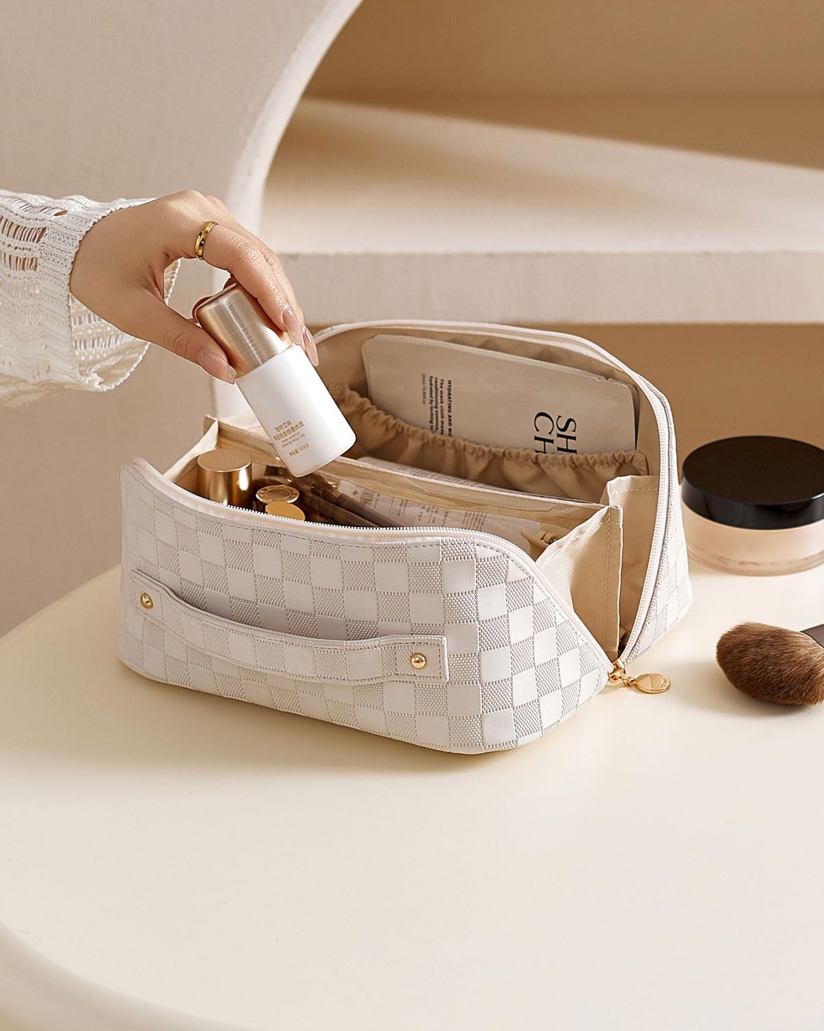 EACHY Travel Makeup Bag,Large Capacity Cosmetic Bags for Women,Waterproof Portable Pouch Open Flat Toiletry Bag Make up Organizer with Divider and Handle