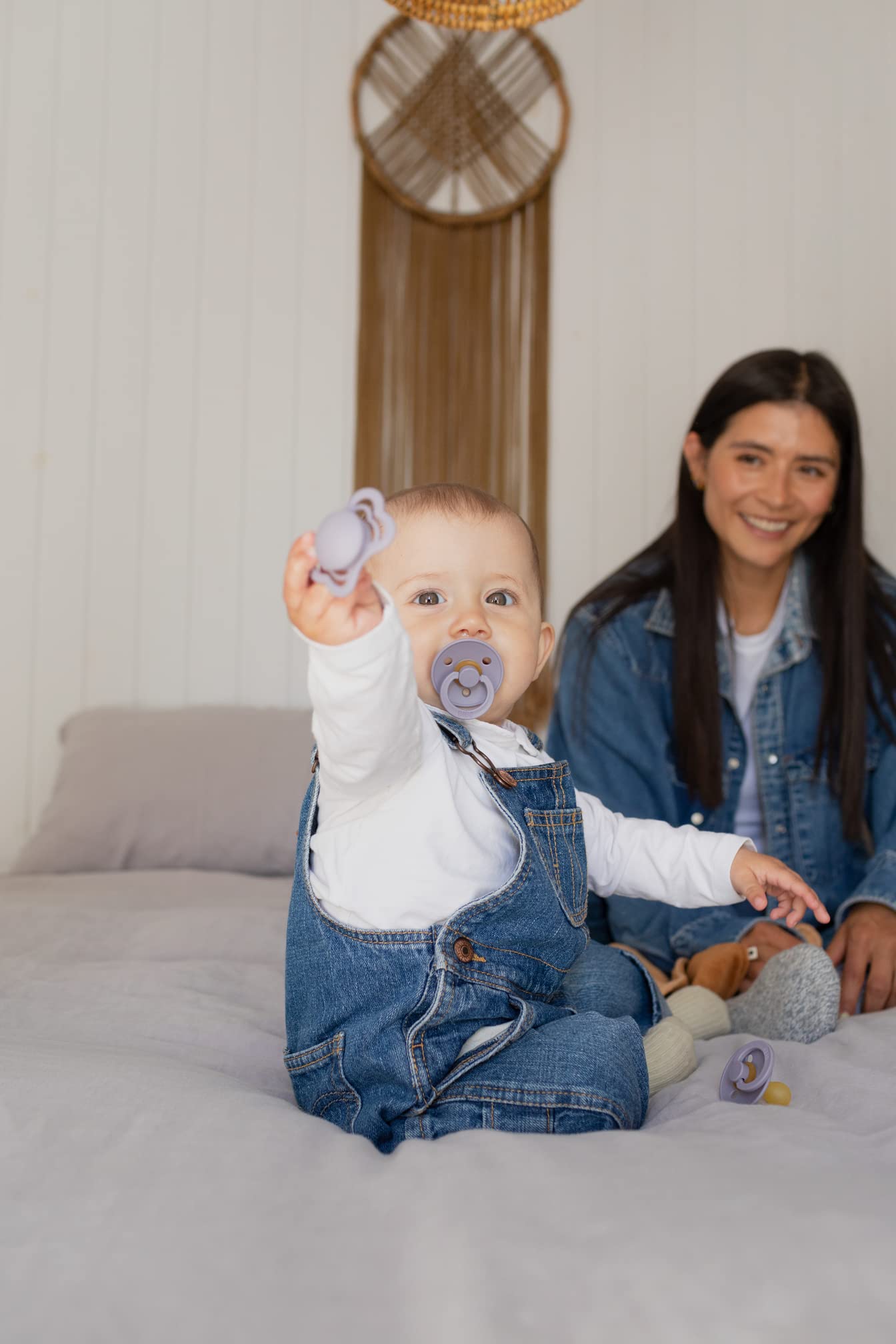 BIBS De Lux Baby Pacifier 2-Pack | Made in Denmark | BPA Free Dummy Soother, Round Nipple. Natural Rubber Latex, Size 2 (6-18 Months), Vanilla/Dark Oak