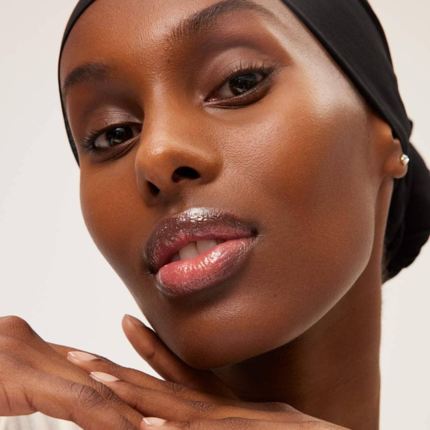 Summer Fridays Lip Butter Balm - Conditioning Lip Mask and Lip Balm for Instant Moisture, Shine and Hydration - Sheer-Tinted, Soothing Lip Care - Vanilla Beige (.5 Oz)