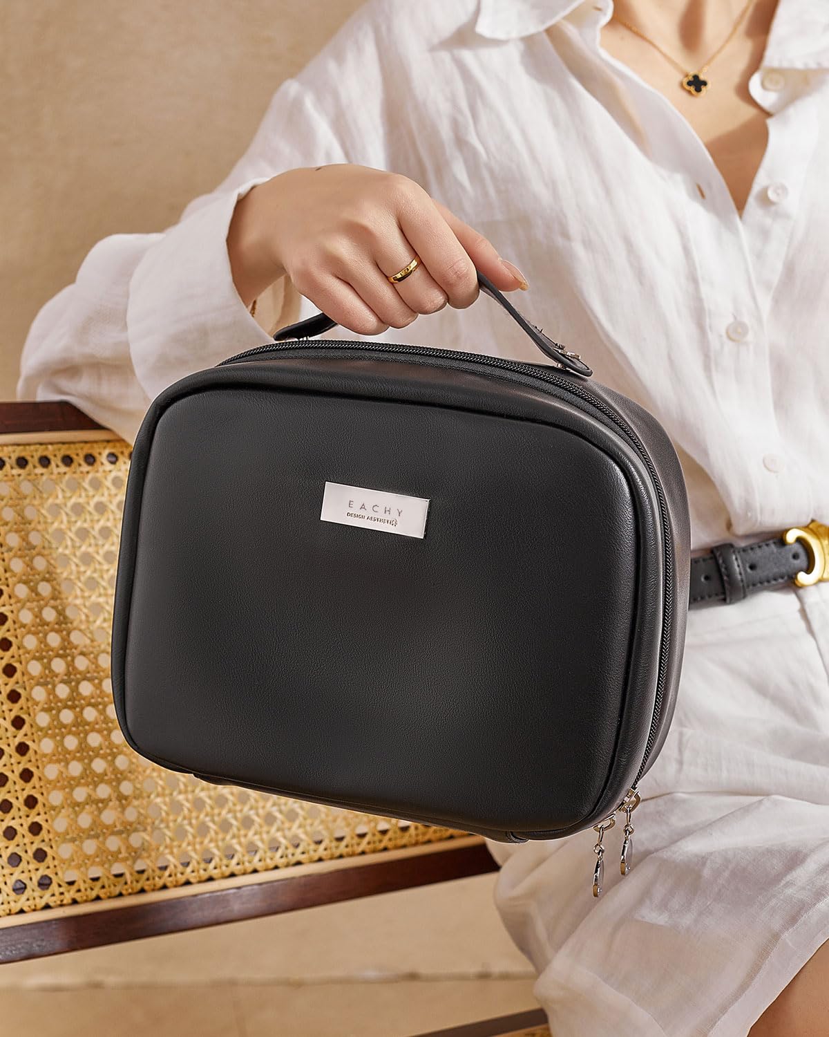 EACHY Travel Makeup Bag,Large Capacity Cosmetic Bags for Women,Waterproof Portable Pouch Open Flat Toiletry Bag Make up Organizer with Divider and Handle