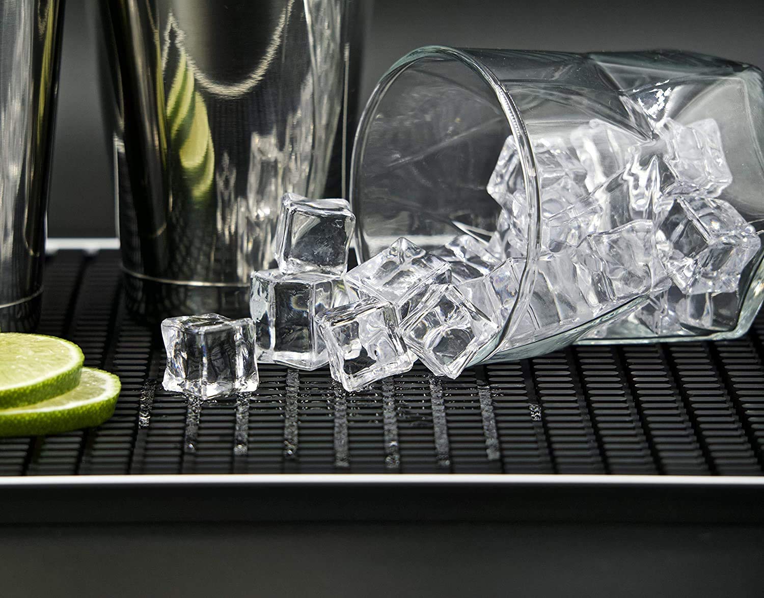 Highball & Chaser Premium Bar Mat 18in x 12in 1cm Thick Durable and Stylish Service Bar Mat for Spills, Bars, Restaurants, Counter Top Dish Drying Mat, Glass Drying Mat (1 Pack, Black Border)