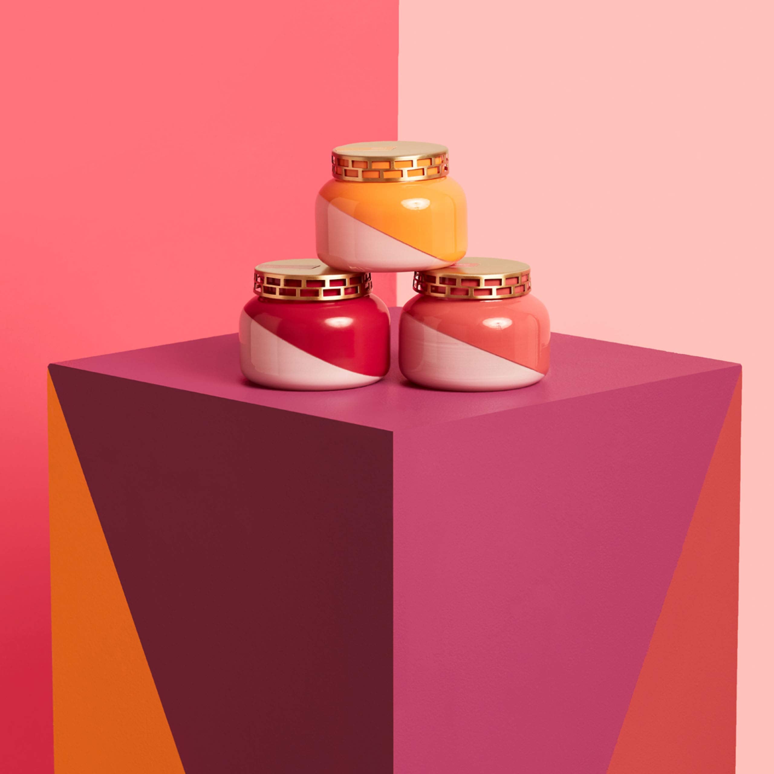 Capri Blue Pineapple Flower Candle - Dual Tone Signature Jar Candle - Luxury Aromatherapy Soy Candle - Fresh Scented Candle (19 Oz)