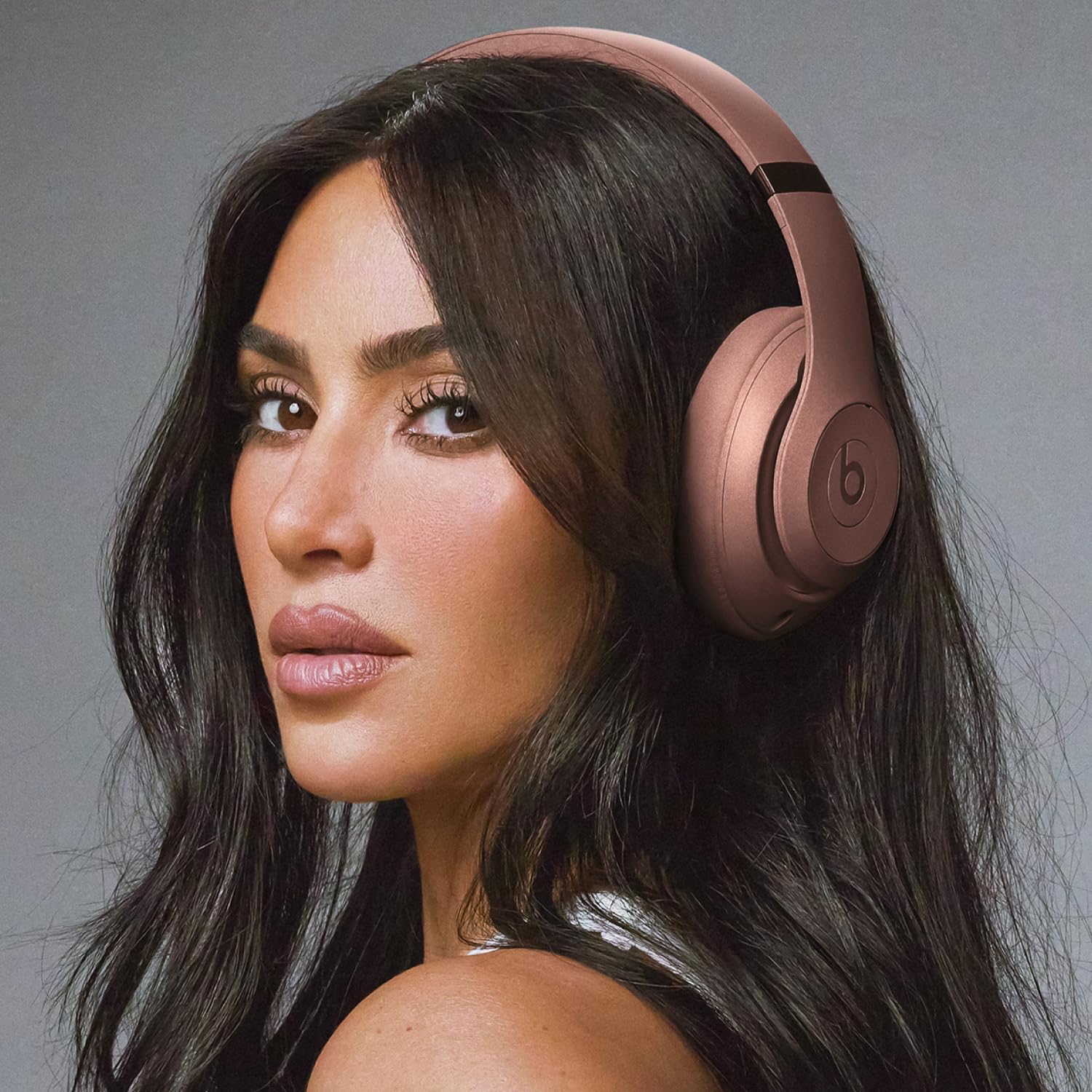Beats Studio Pro - Wireless Bluetooth Noise Cancelling Headphones - Personalized Spatial Audio, USB-C Lossless Audio, Apple & Android Compatibility, Up to 40 Hours Battery Life - Matte White