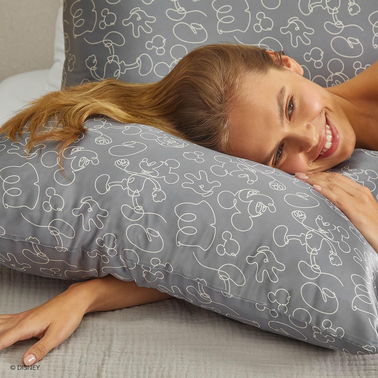 Kitsch Satin Pillowcase with Zipper for Hair & Skin, Softer Than Silk Pillow Cases Queen, Smooth Pillow Covers, Machine Washable, Wrinkle-Free, Cooling Satin Pillow Cases Standard Size 19"x26", Ivory