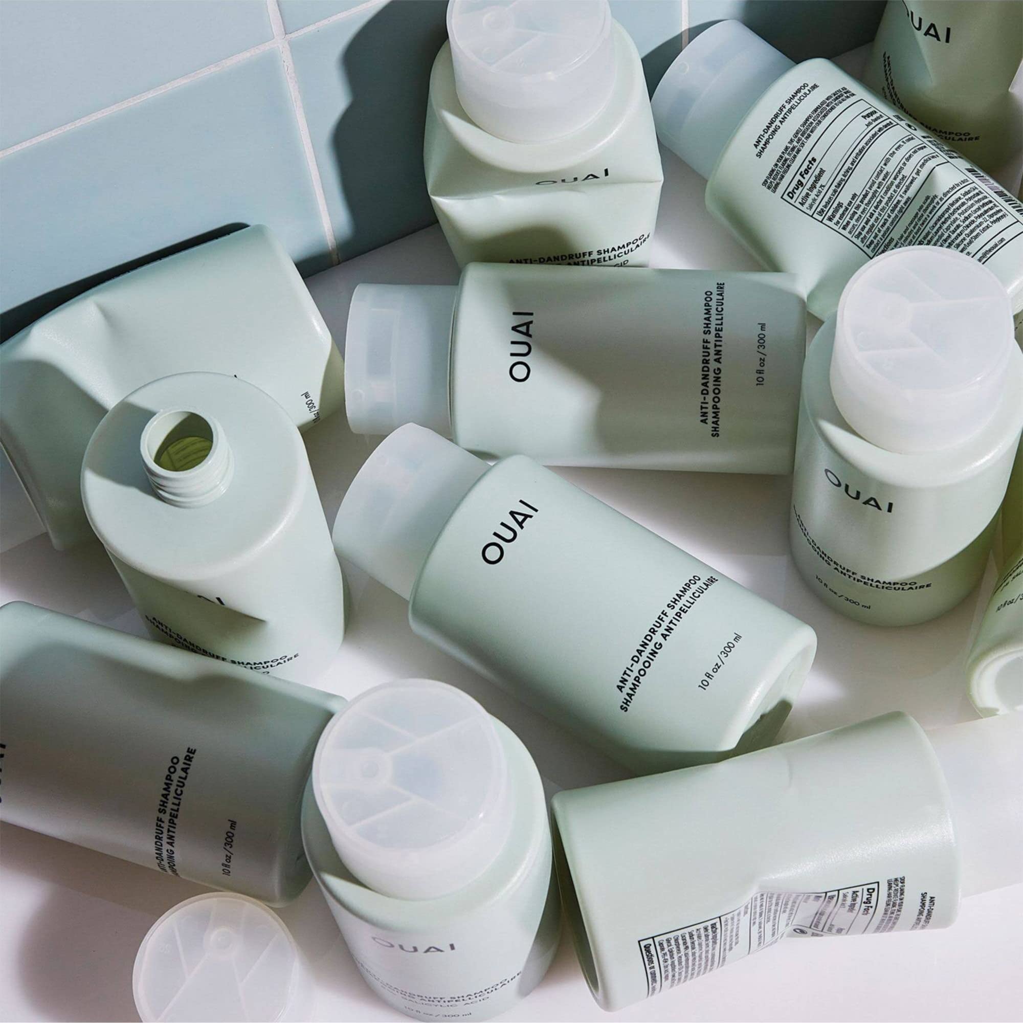 OUAI Anti Dandruff Shampoo - Soothing Salicylic Acid Shampoo for Flaky, Dry and Itchy Scalp - Reduces Itching, Redness and Irritation - Sulfate Free Scalp Care (10 Fl Oz)