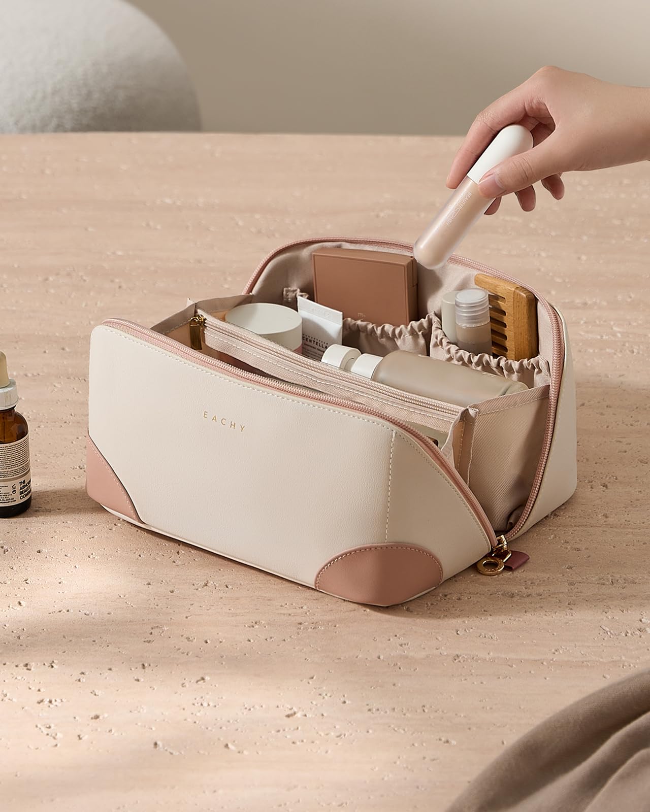 EACHY Travel Makeup Bag,Large Capacity Cosmetic Bags for Women,Waterproof Portable Pouch Open Flat Toiletry Bag Make up Organizer with Divider and Handle