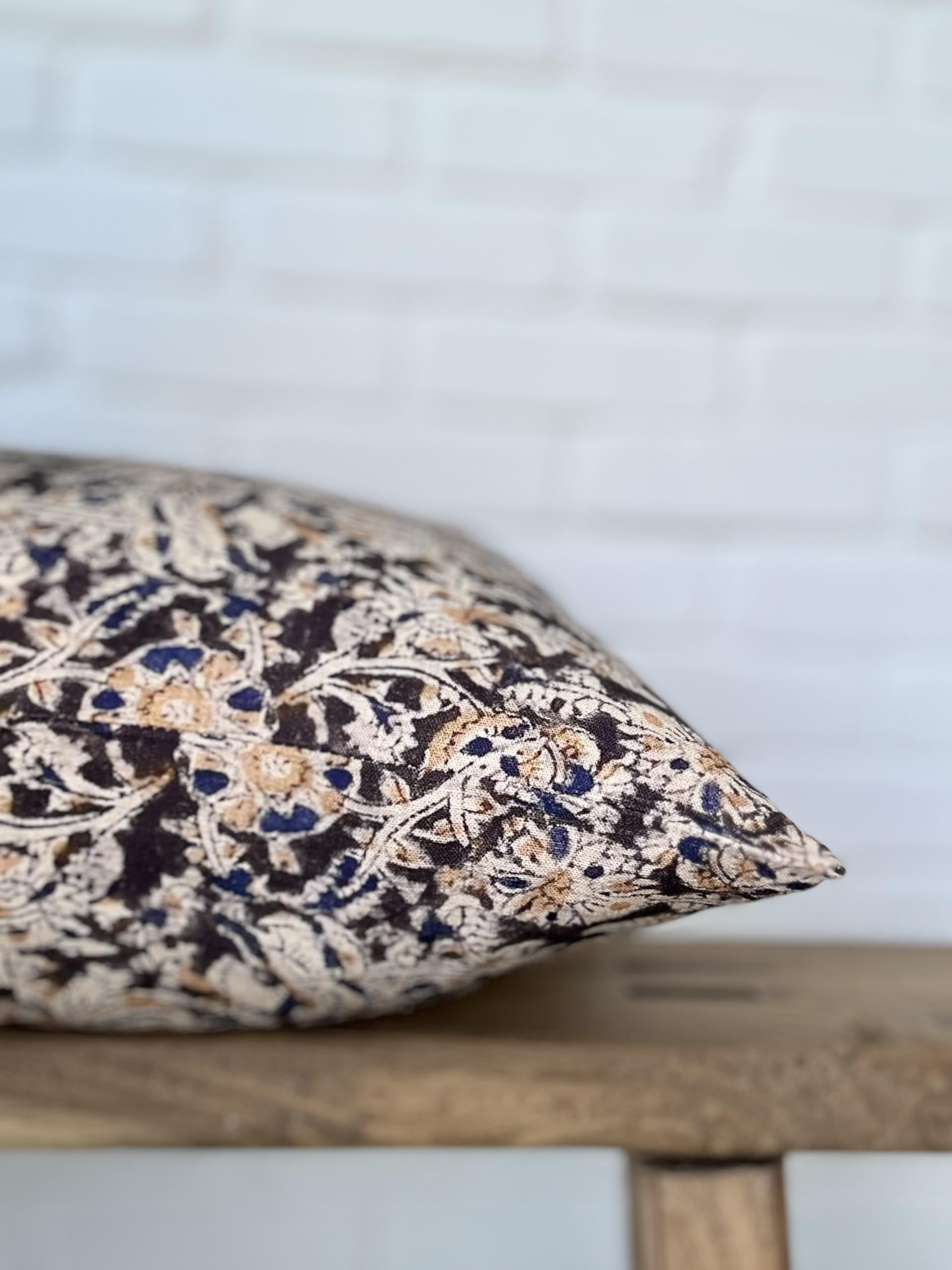 Pillow Cover 100% Linen 20 x 20 inches Double Sided Block Print with Zipper for Easy Removal Home Decor Shabby Chic Farmhouse Neutral Decorative Sofa Couch Accent (Plaid White Grey)