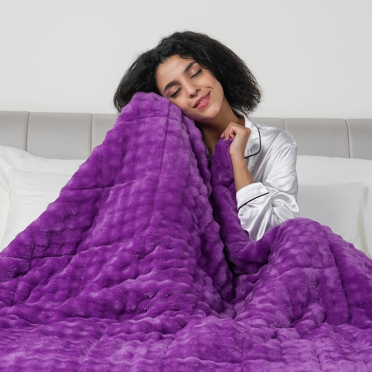 Cottonblue Weighted Blanket 15lbs Bubble Faux Fur Plush Sherpa Weighted Blankets for Adults, Fits Queen Size Bed, Cute Fuzzy Warm Heavy Blanket for Calm and Better Sleep, 60"x80", Cream White