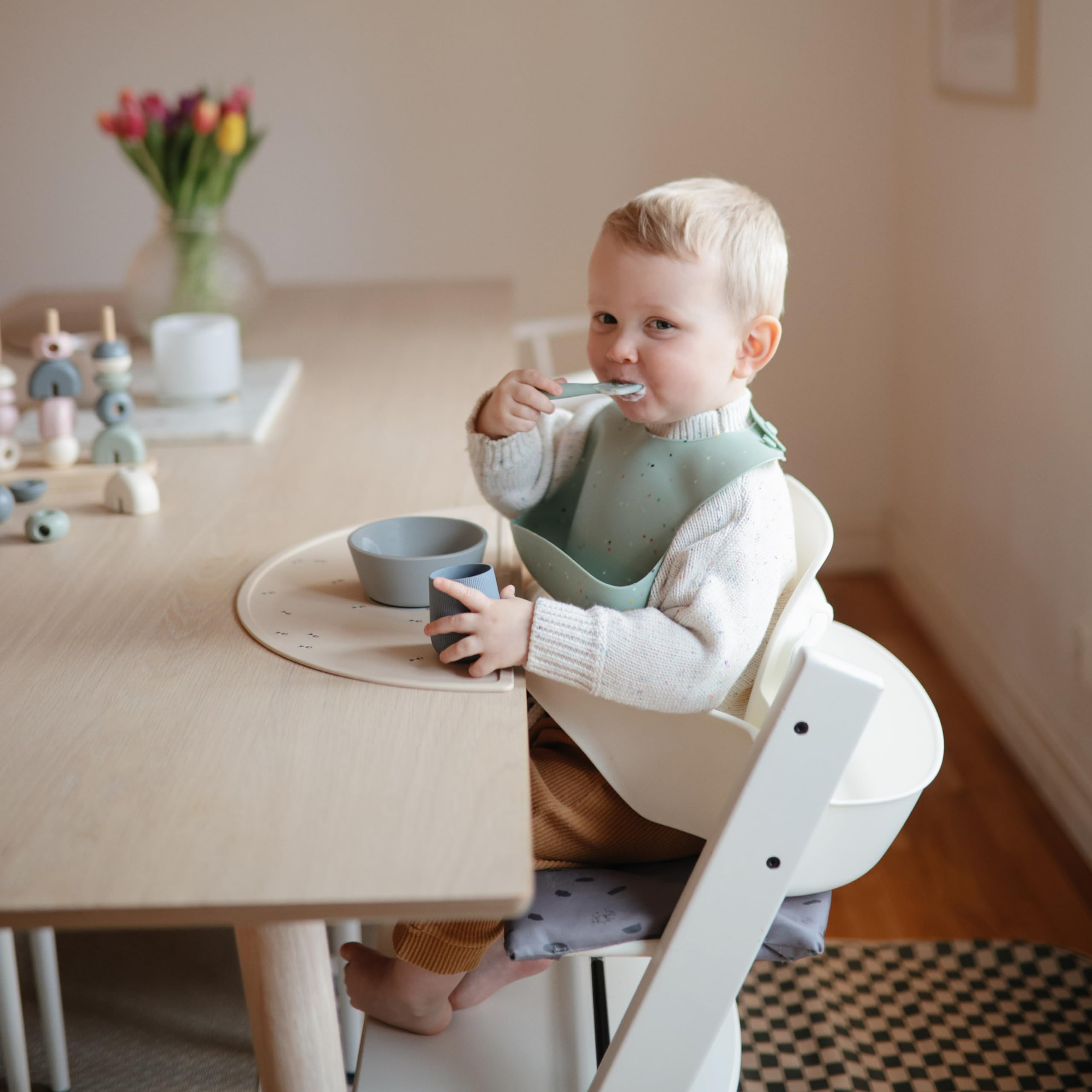 mushie Silicone Suction Bowl | BPA-Free Non-Slip Design (Ivory)