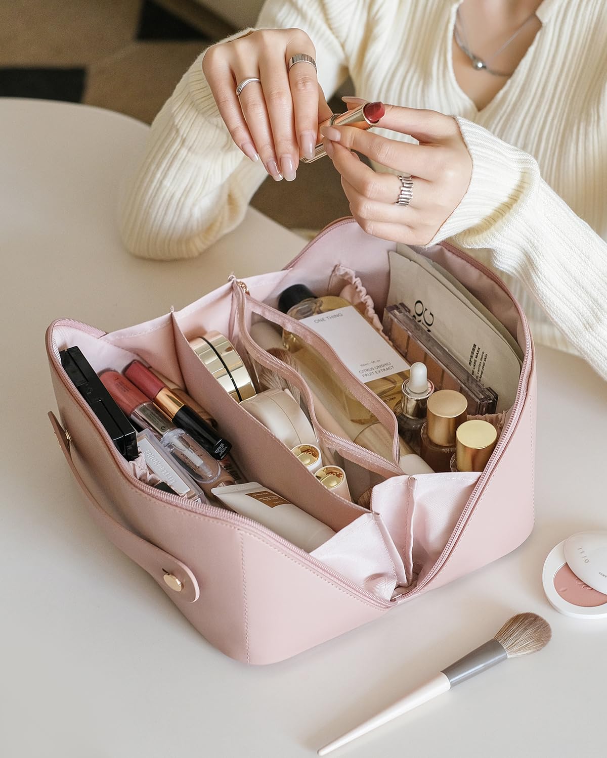 EACHY Travel Makeup Bag,Large Capacity Cosmetic Bags for Women,Waterproof Portable Pouch Open Flat Toiletry Bag Make up Organizer with Divider and Handle