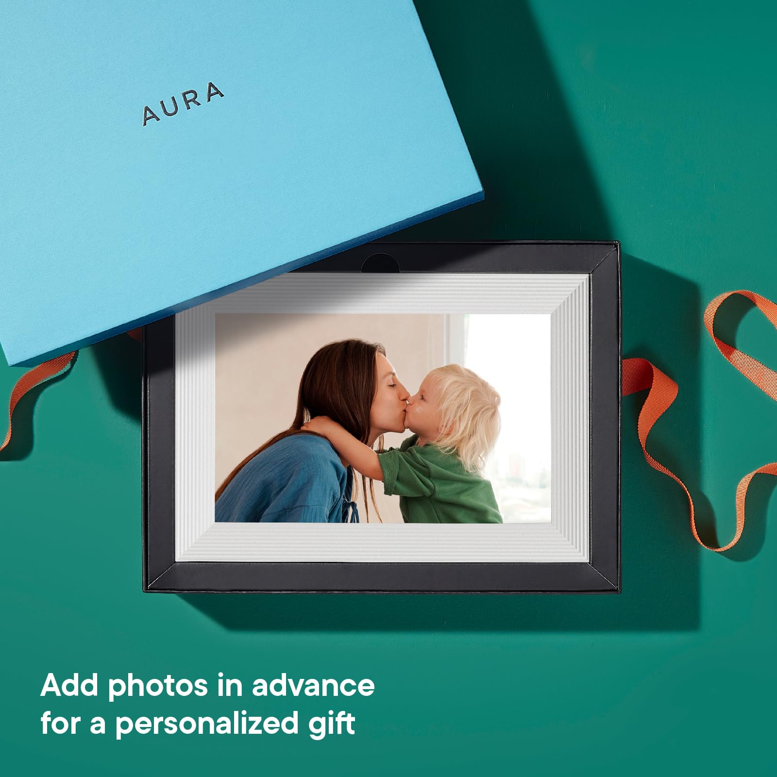 Aura Digital Picture Frame - 10.1" HD Mat Display | Wirecutter&