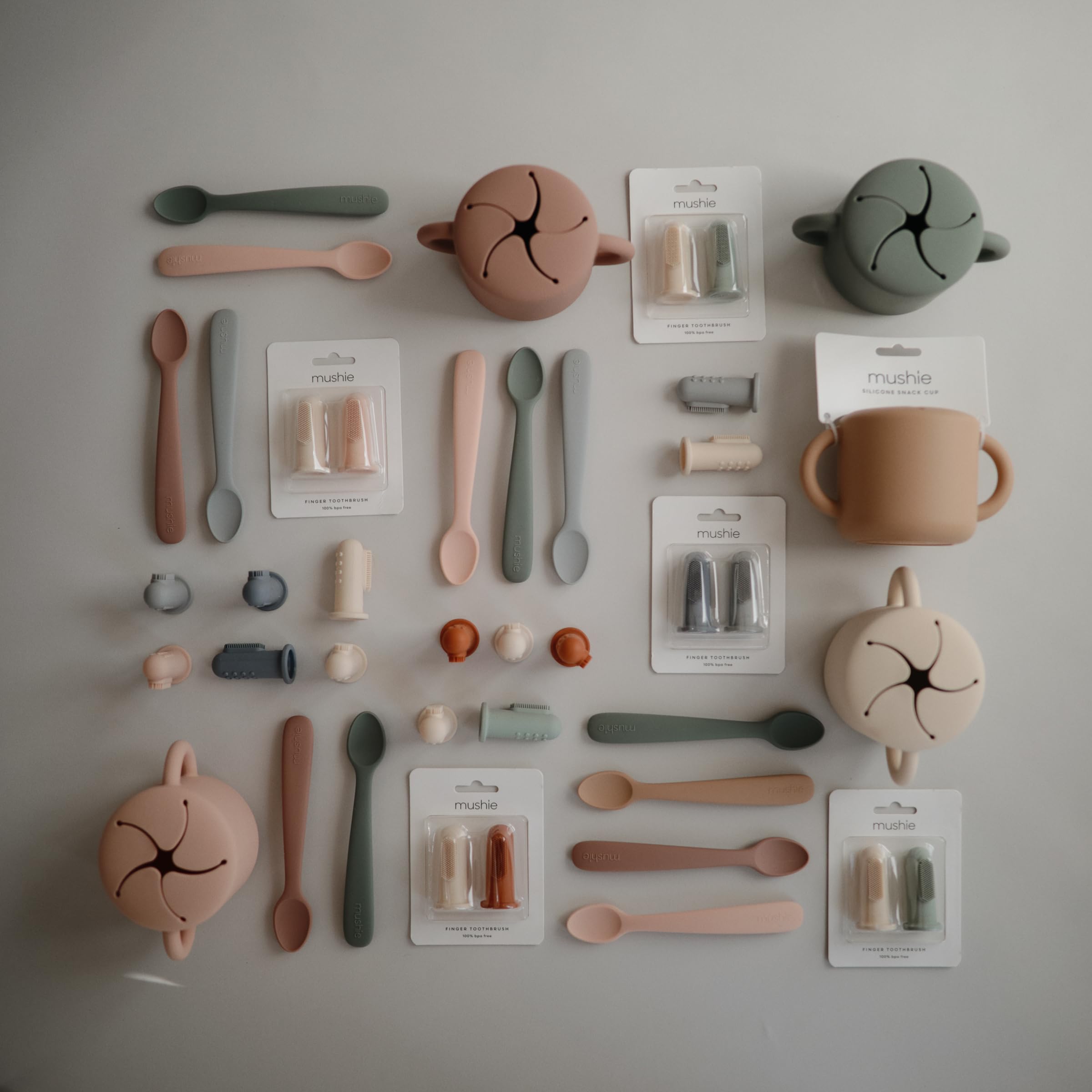 mushie Silicone Snack Cup | Spill Proof Food Container for Toddler and Baby (Cambridge Blue)