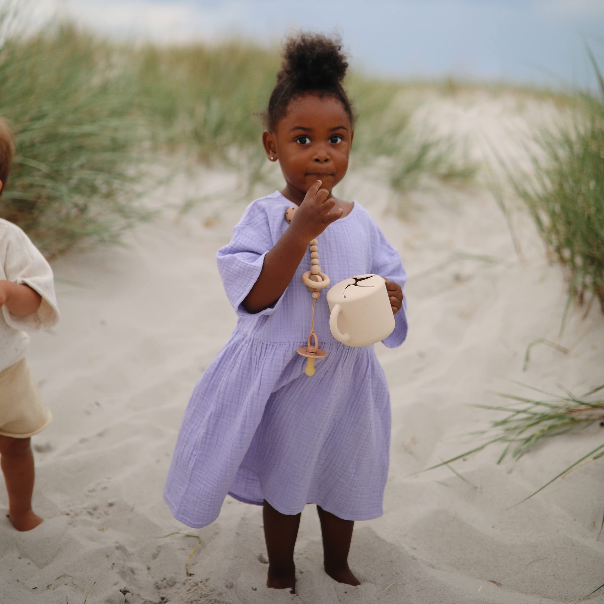 mushie Silicone Snack Cup | Spill Proof Food Container for Toddler and Baby (Cambridge Blue)