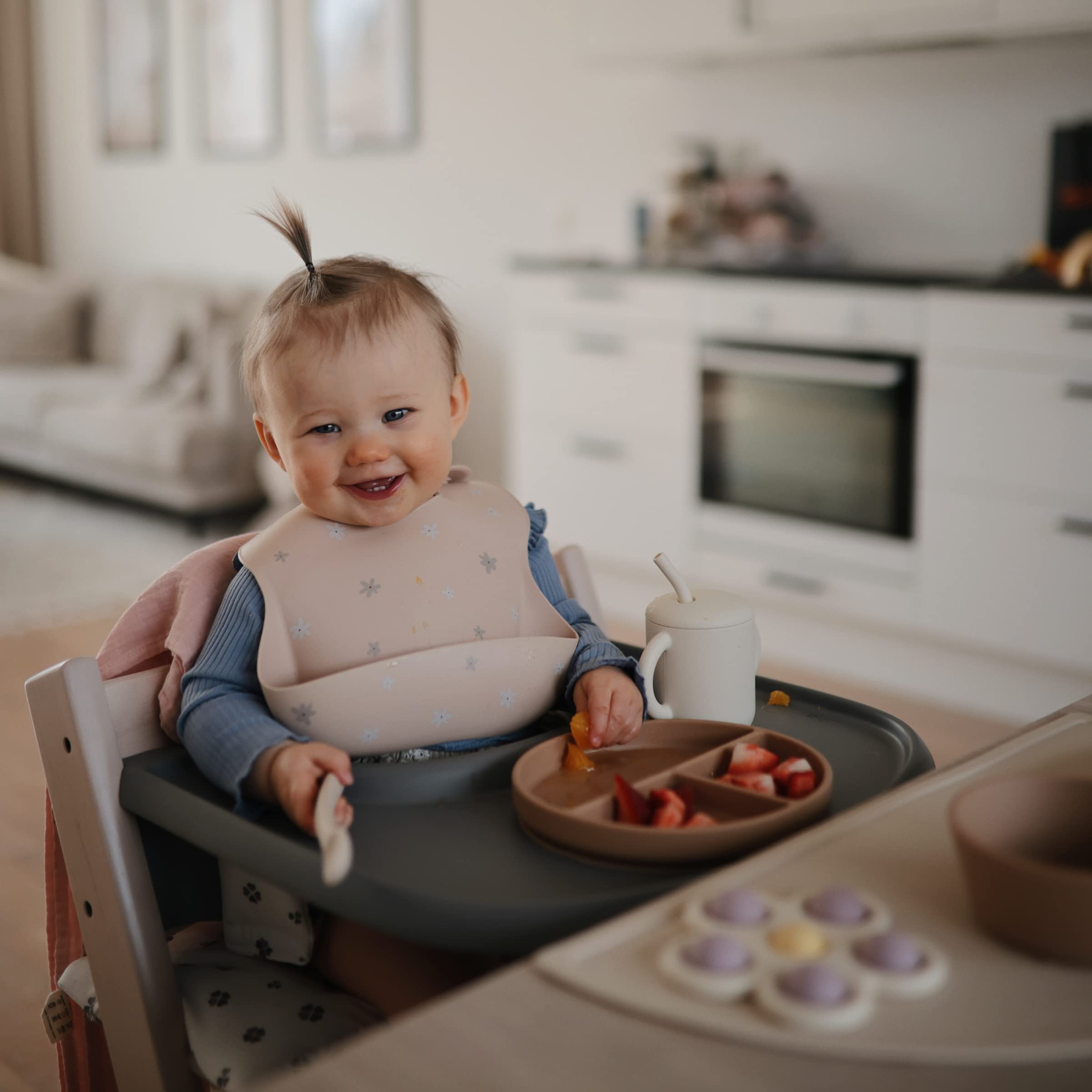 mushie Silicone Suction Plate | BPA-Free Non-Slip Design (Ivory)