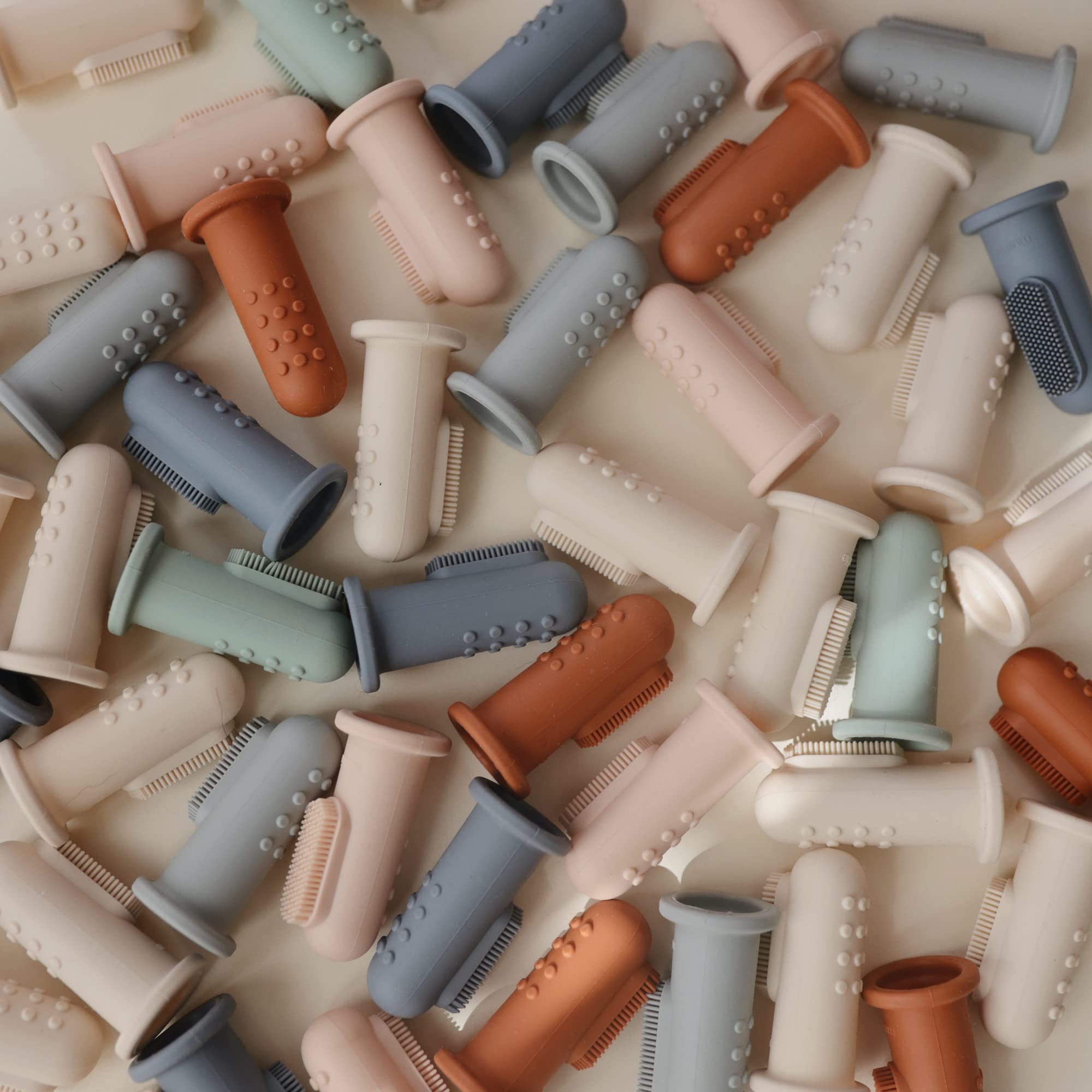 mushie Baby Finger Toothbrush (Cambridge Blue/Shifting Sand) 2-Pack