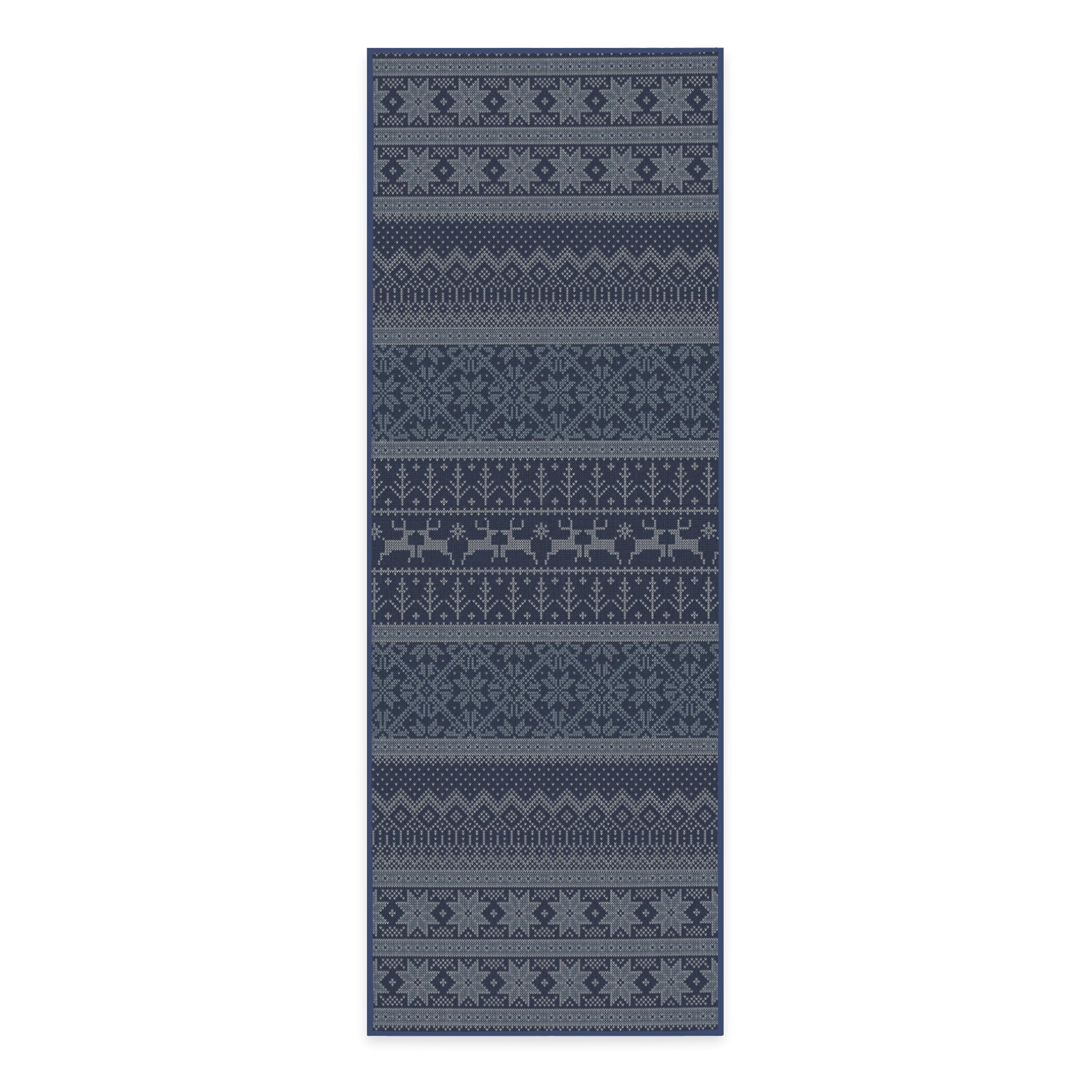 RUGGABLE Winter Plaid Washable Rug - Perfect Holiday Area Rug for Living Room Bedroom Kitchen - Pet & Child Friendly - Stain & Water Resistant - Dress Stewart Tartan Plaid 3&