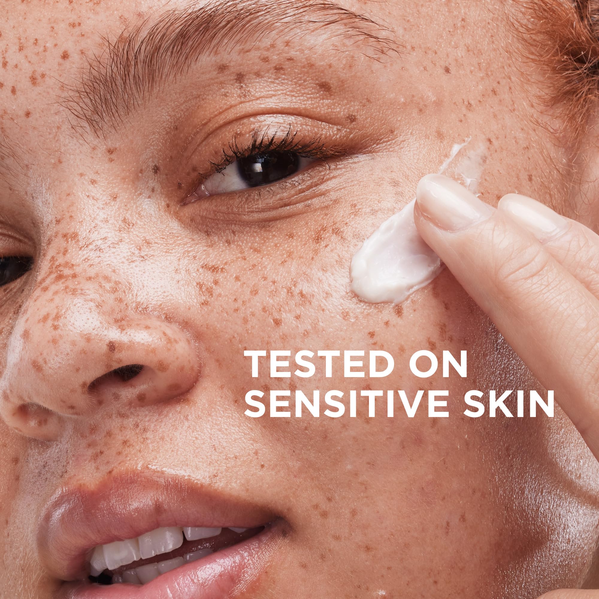 IT Cosmetics Confidence in a Cream Anti Aging Face Moisturizer – Visibly Reduces Fine Lines, Wrinkles & Signs of Aging Skin in 2 Weeks, 48HR Hydration with Hyaluronic Acid, Niacinamide