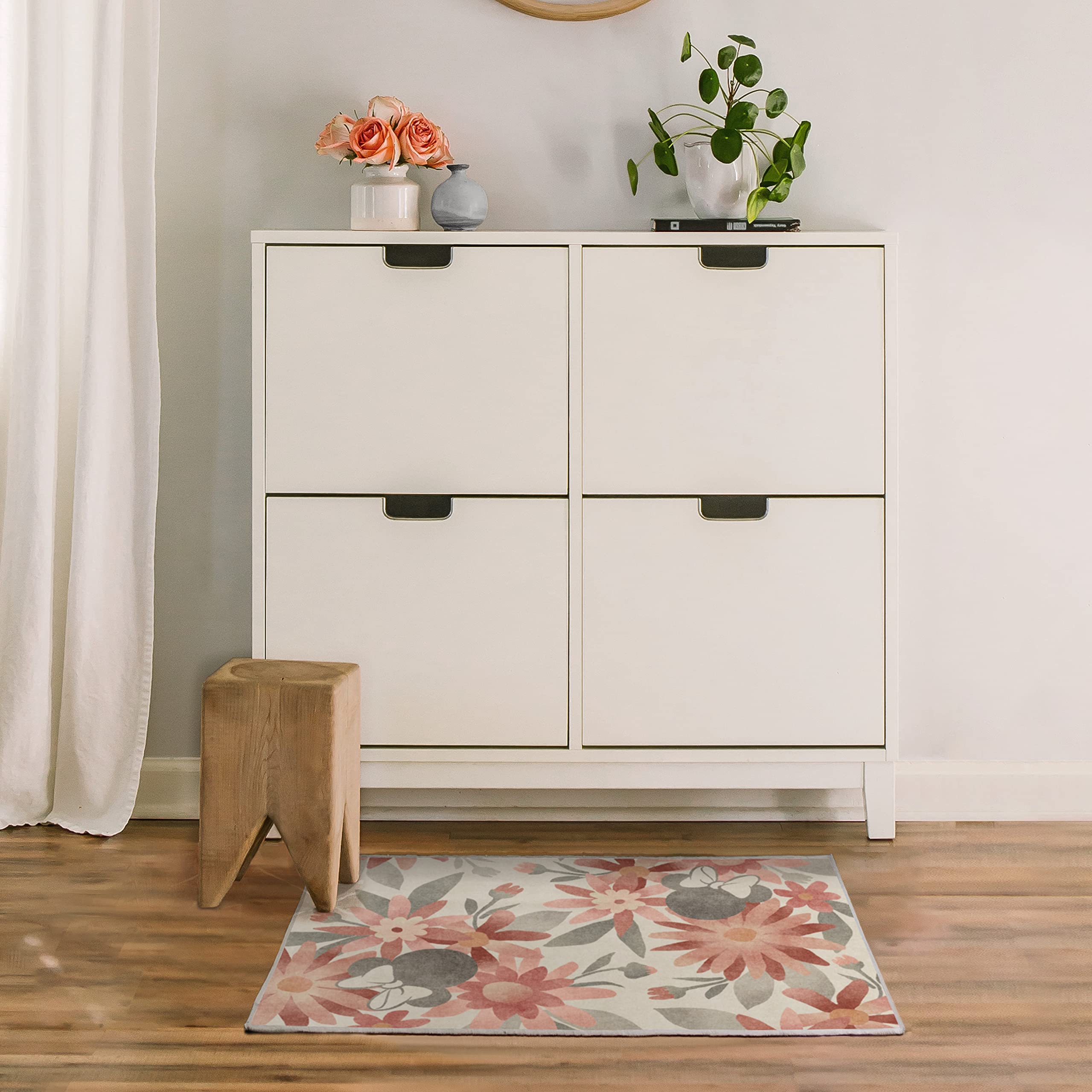 RUGGABLE Disney Classic Minnie Mouse Washable Rug - Perfect Area Rug for Nursery Playroom Kids Room - Pet & Child Friendly - Stain & Water Resistant - Trellis Pink 5&