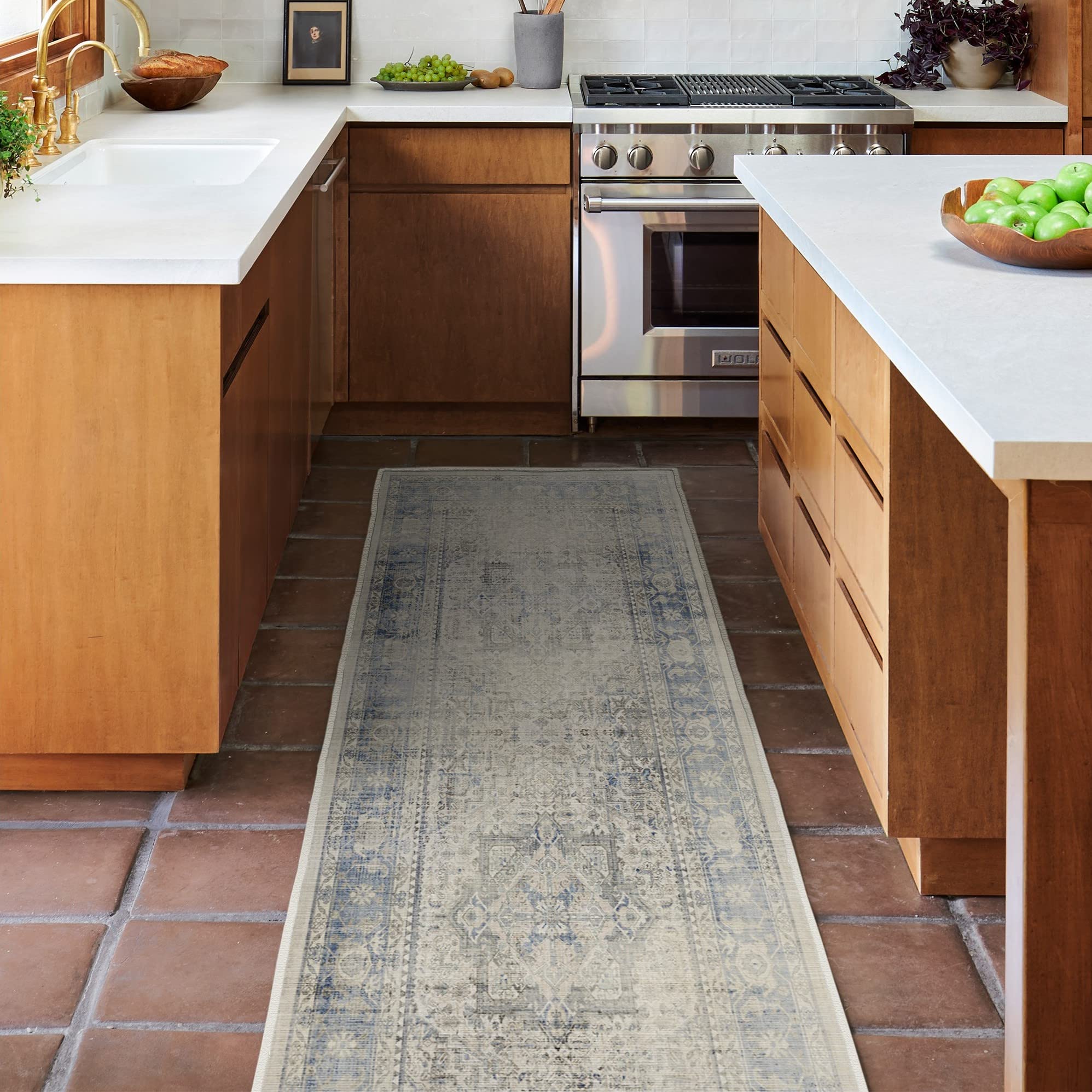 RUGGABLE Kamran Washable Rug - Perfect Vintage Area Rug for Living Room Bedroom Kitchen - Pet & Child Friendly - Stain & Water Resistant - Hazel 5&