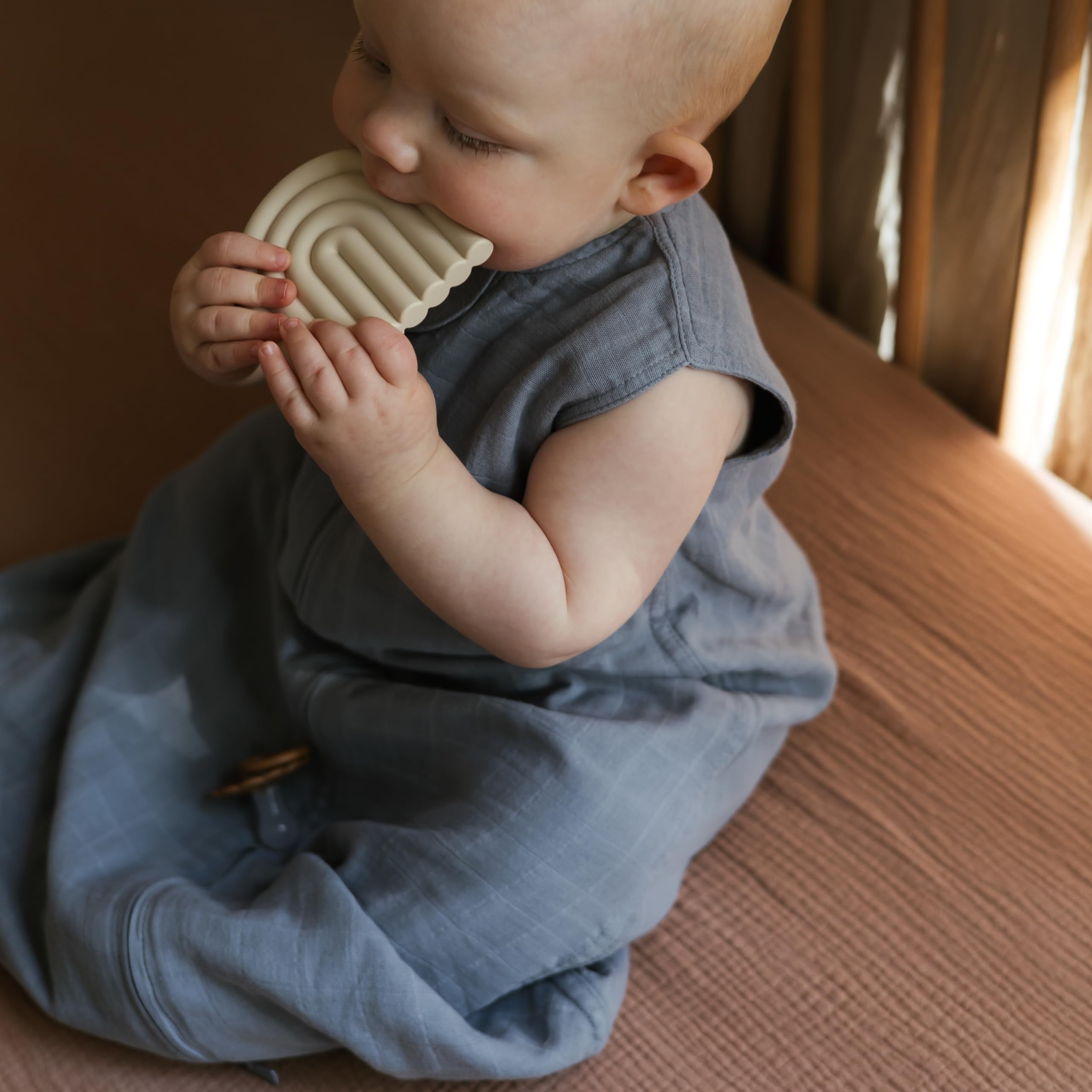 mushie Baby Wearable Blanket | 100% Organic Cotton Muslin | Sleeping Bag for Infants (Natural)