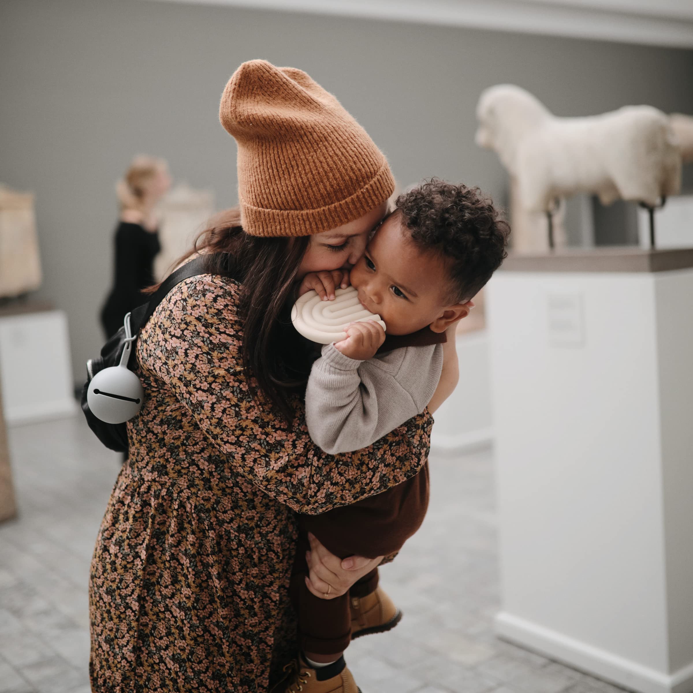 mushie Silicone Pacifier Holder Case (Shifting Sand