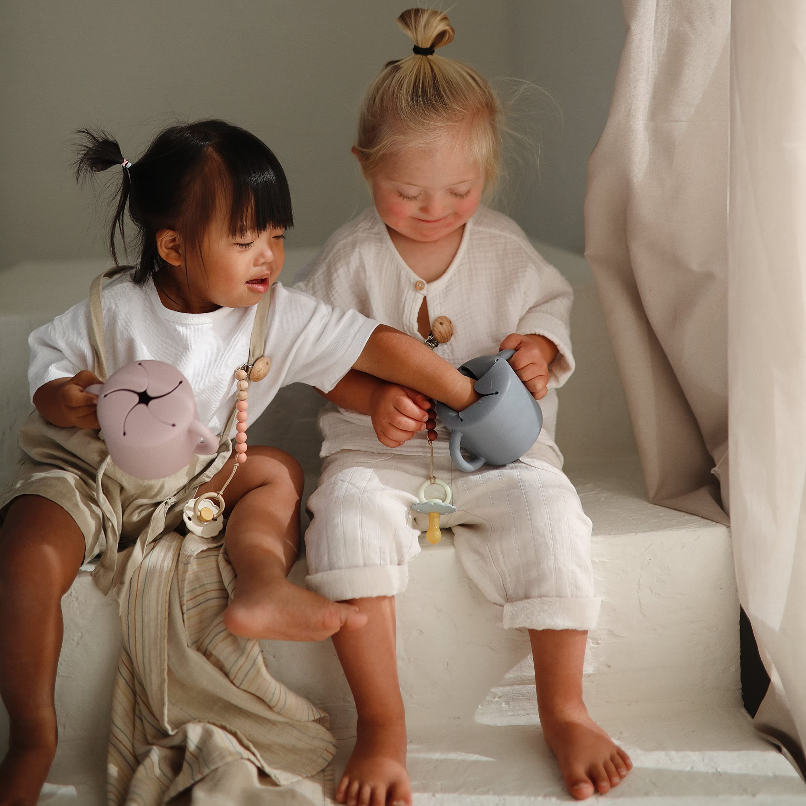 mushie Silicone Snack Cup | Spill Proof Food Container for Toddler and Baby (Cambridge Blue)