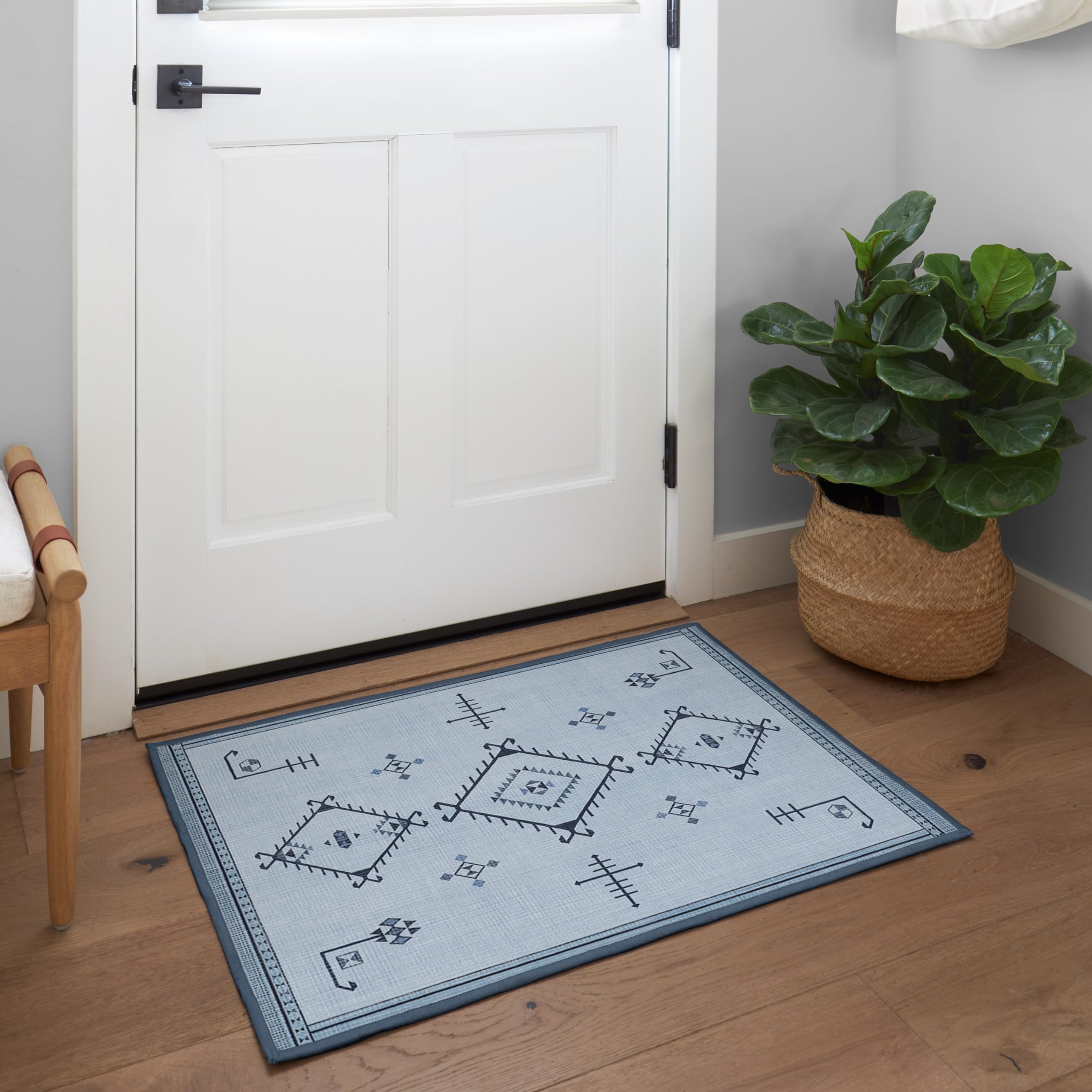 RUGGABLE Damali Runner Rug - Perfect Boho Washable Rug for Entryway Hallway Kitchen - Pet & Child Friendly - Non-Toxic - Stain & Water Resistant - Black & White 2.5&