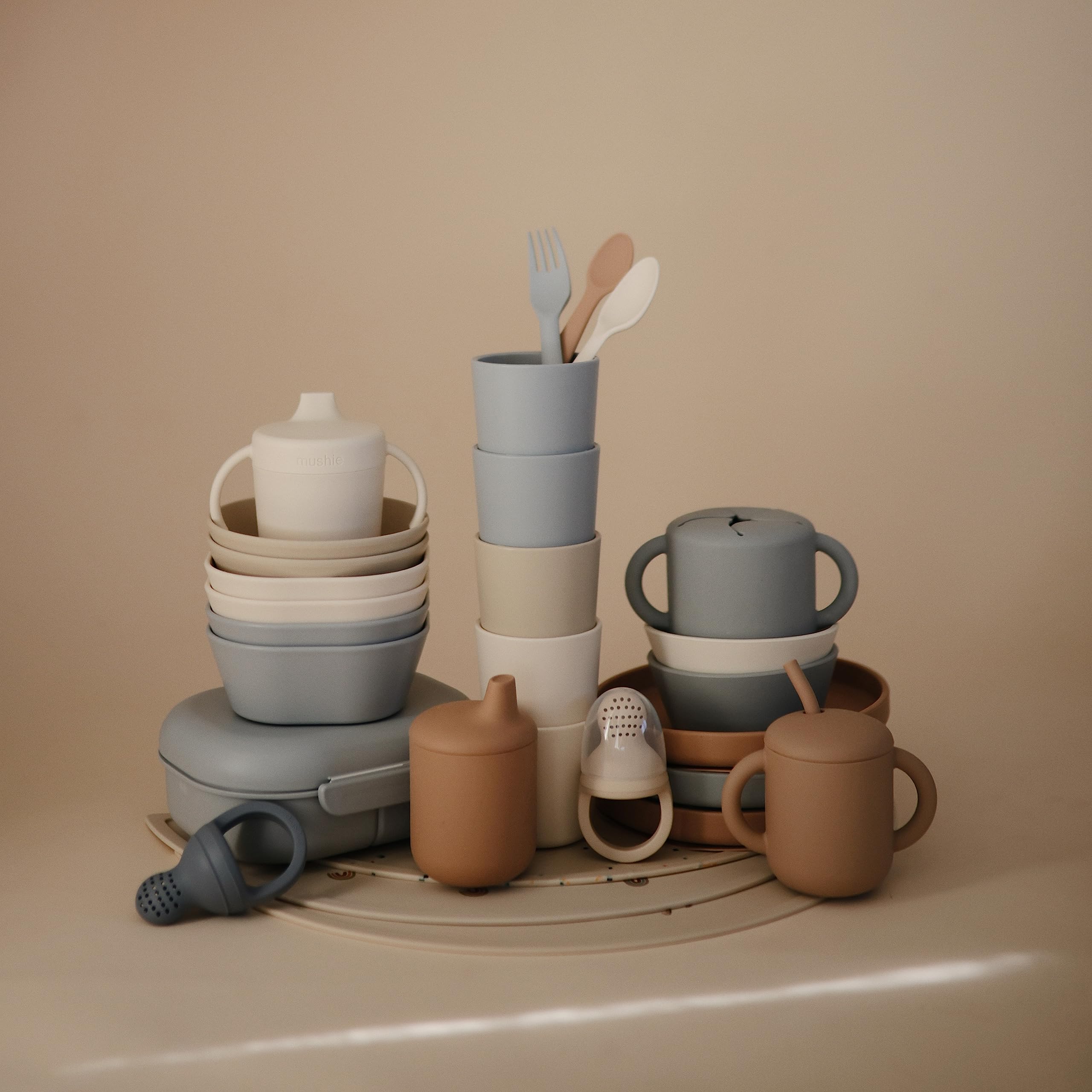 mushie Silicone Snack Cup | Spill Proof Food Container for Toddler and Baby (Cambridge Blue)