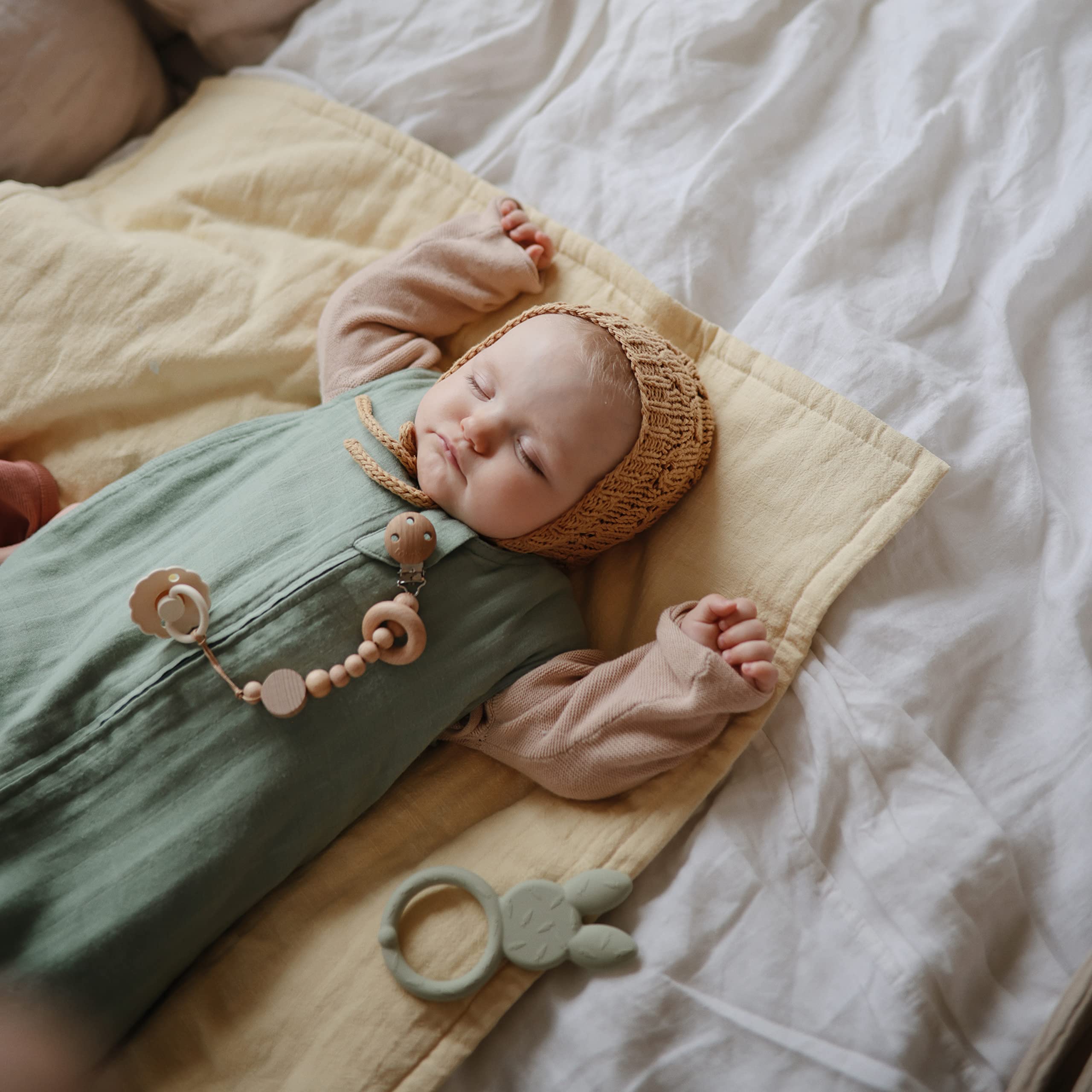 mushie Baby Wearable Blanket | 100% Organic Cotton Muslin | Sleeping Bag for Infants (Natural)