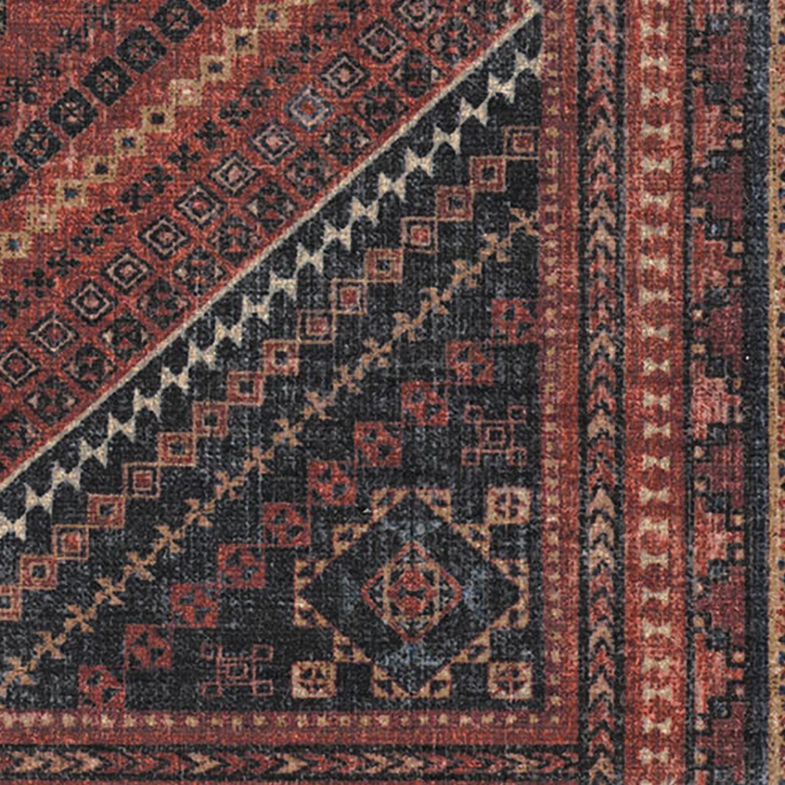 RUGGABLE Kaden Washable Rug - Perfect Vintage Area Rug for Living Room Bedroom Kitchen - Pet & Child Friendly - Stain & Water Resistant - Amber Red 3&