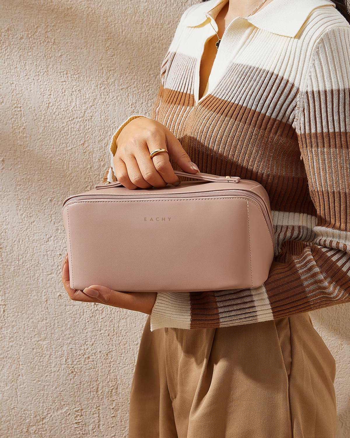 EACHY Travel Makeup Bag,Large Capacity Cosmetic Bags for Women,Waterproof Portable Pouch Open Flat Toiletry Bag Make up Organizer with Divider and Handle