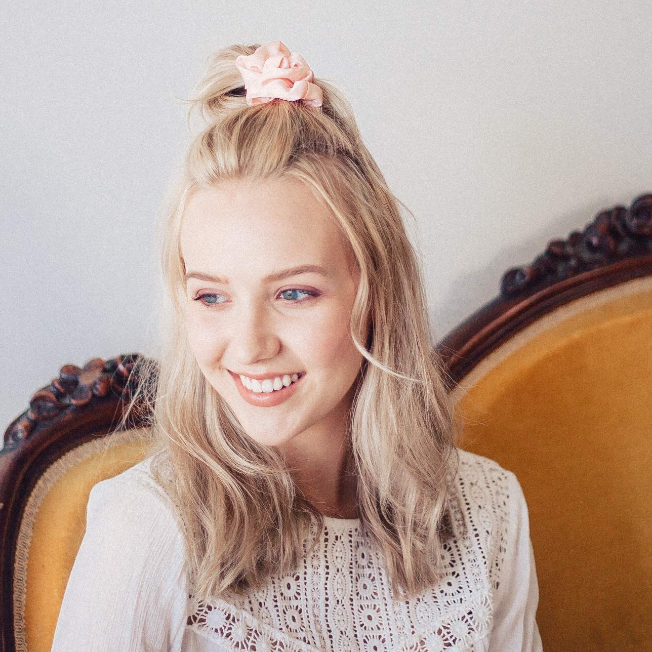 Kitsch 5 Count Velvet Hair Scrunchies for Women - Hair Ties for Thick Hair, Girls, Women, Cute Scrunchies, Soft Hair Accessories, Blush/Mauve