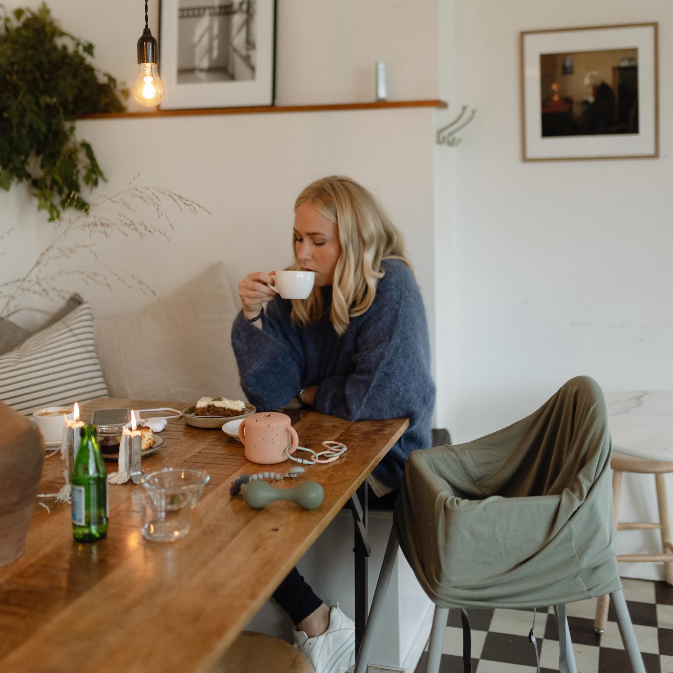 mushie Silicone Snack Cup | Spill Proof Food Container for Toddler and Baby (Cambridge Blue)