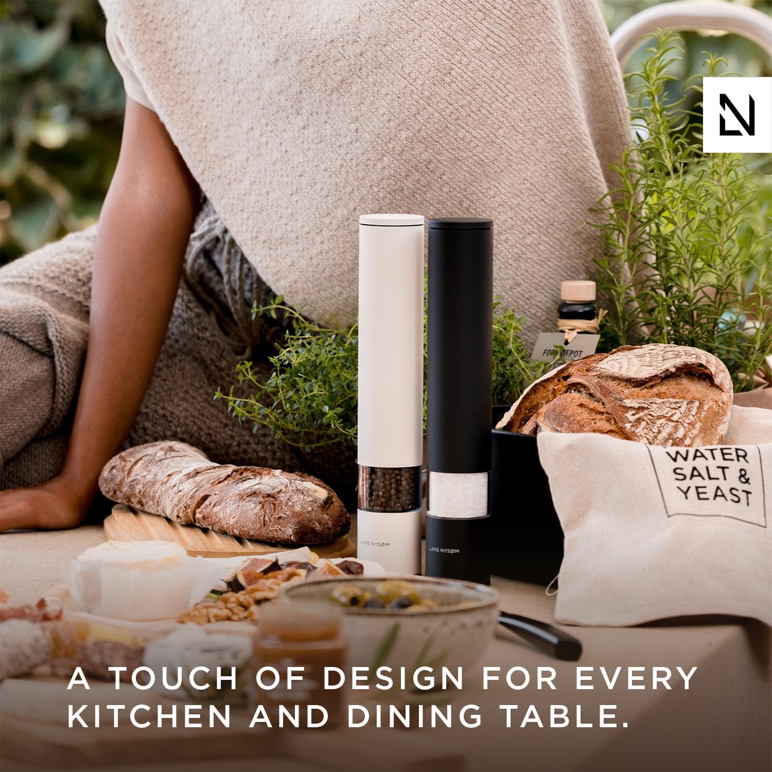 LARS NYSØM Salt and Pepper Mills Set Stainless Steel with Adjustable Ceramic Grinder 2 Pieces I Design Spice Mills Set Manual (Brown/Beige)
