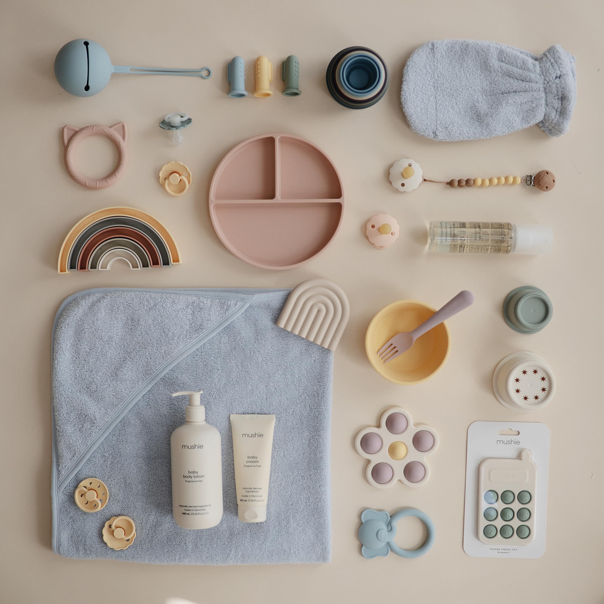 mushie Silicone Suction Plate | BPA-Free Non-Slip Design (Ivory)