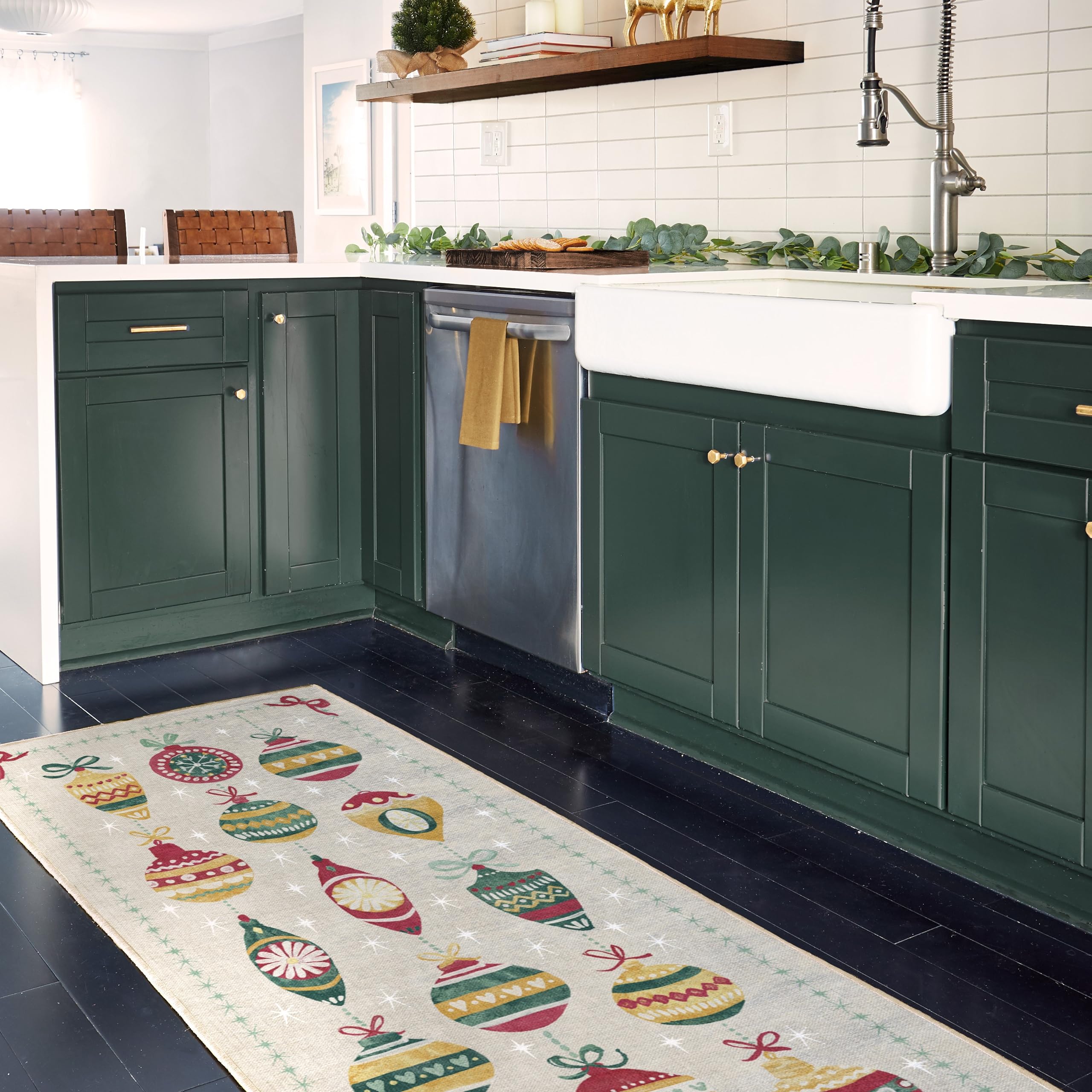 RUGGABLE Winter Plaid Washable Rug - Perfect Holiday Area Rug for Living Room Bedroom Kitchen - Pet & Child Friendly - Stain & Water Resistant - Dress Stewart Tartan Plaid 3&